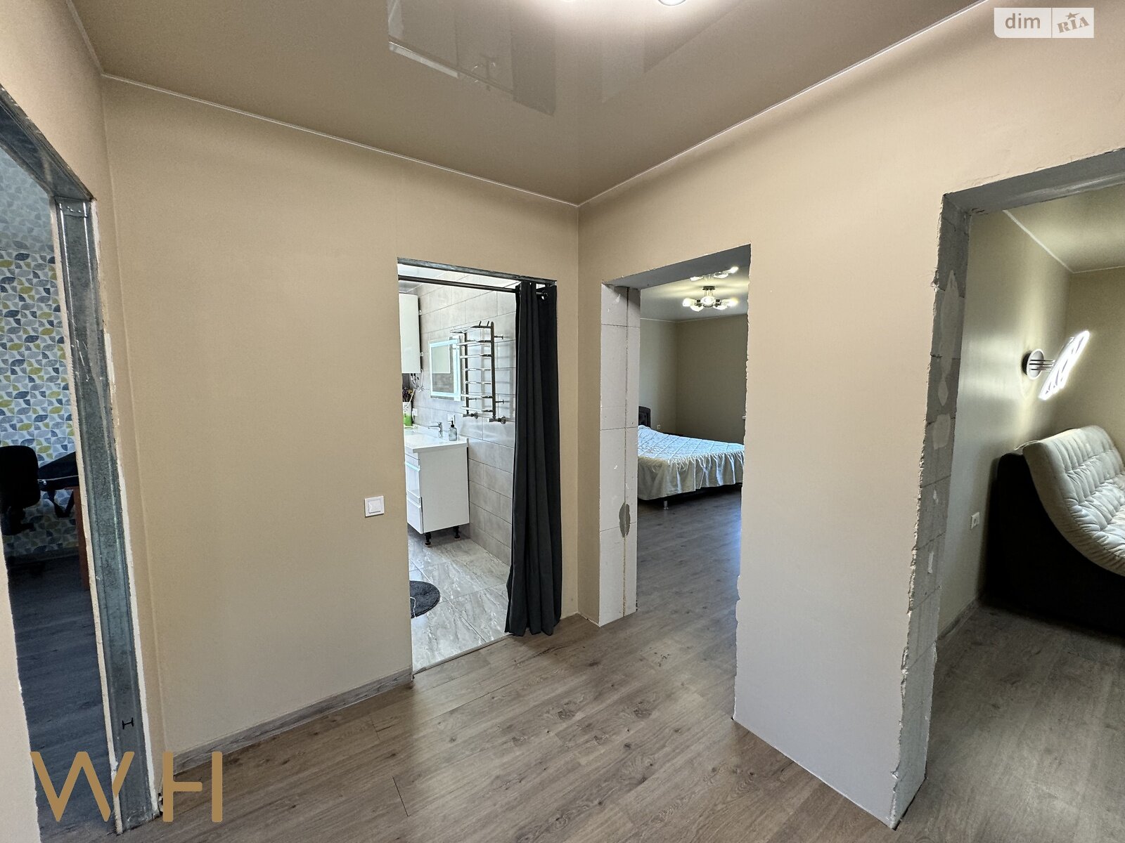 двухэтажный дом с гаражом, 234 кв. м, газобетон. Продажа в Гатном фото 1 двухэтажный дом с гаражом, 234 кв. м, газобетон. Продажа в Гатном фото 1
