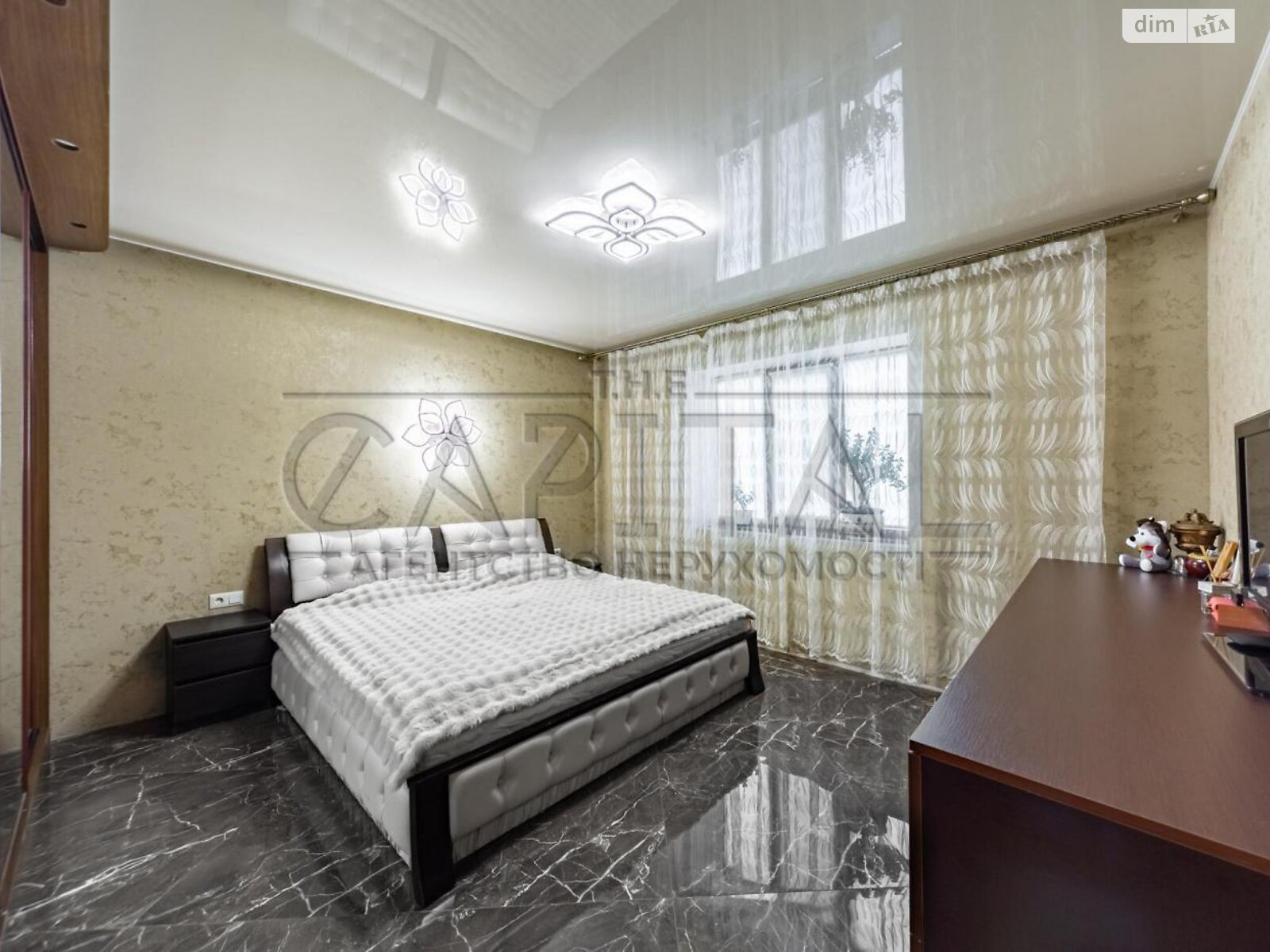 двухэтажный дом с гаражом, 334 кв. м, кирпич. Продажа в Гатном фото 1 двухэтажный дом с гаражом, 334 кв. м, кирпич. Продажа в Гатном фото 1