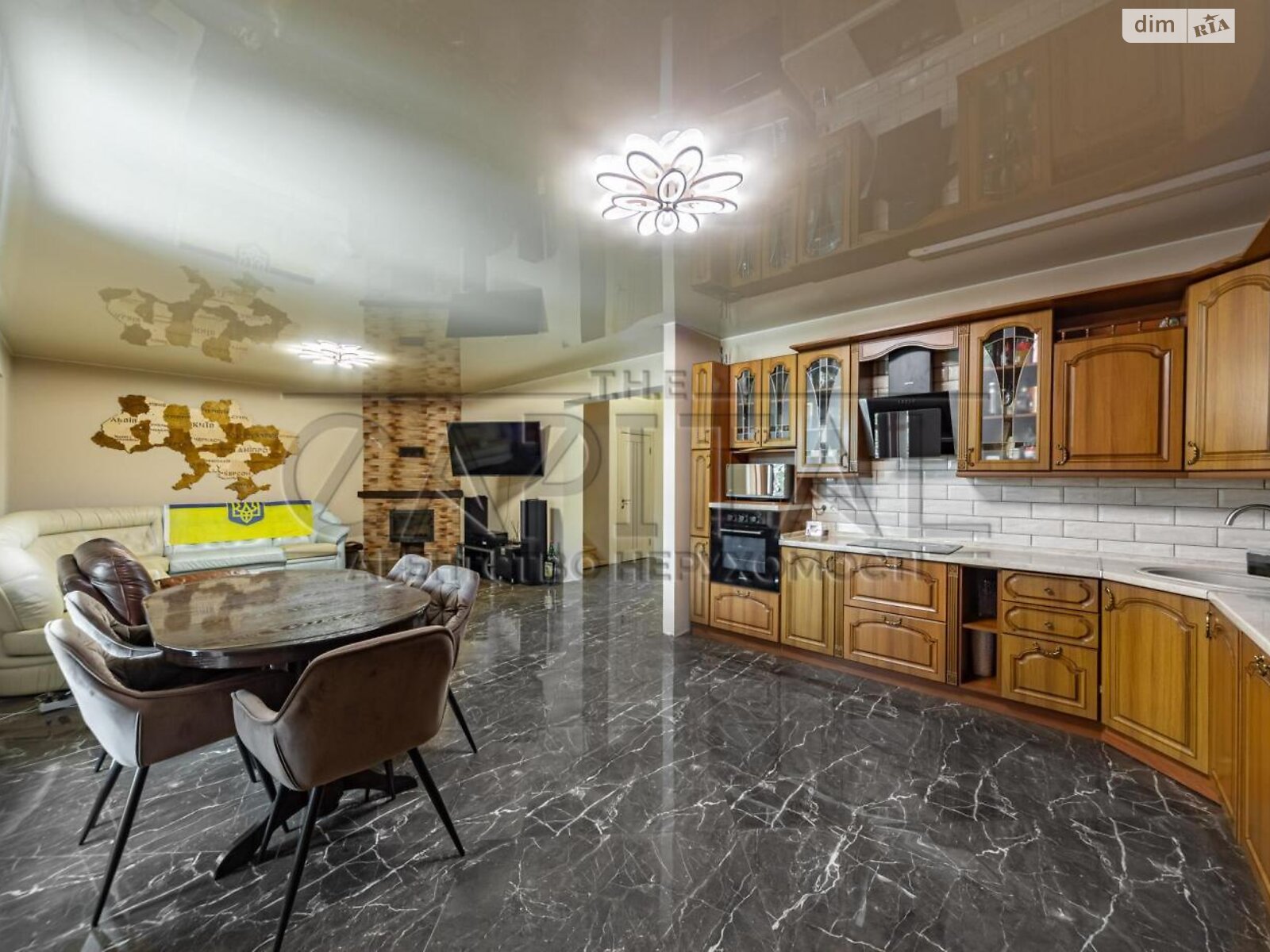 двухэтажный дом с гаражом, 334 кв. м, кирпич. Продажа в Гатном фото 1 двухэтажный дом с гаражом, 334 кв. м, кирпич. Продажа в Гатном фото 1