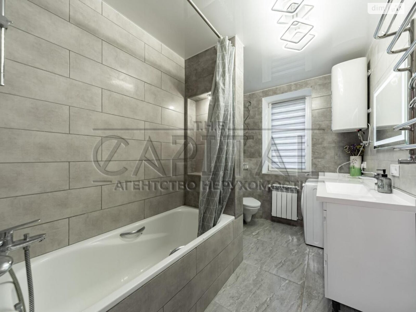 двухэтажный дом с гаражом, 334 кв. м, кирпич. Продажа в Гатном фото 1 двухэтажный дом с гаражом, 334 кв. м, кирпич. Продажа в Гатном фото 1