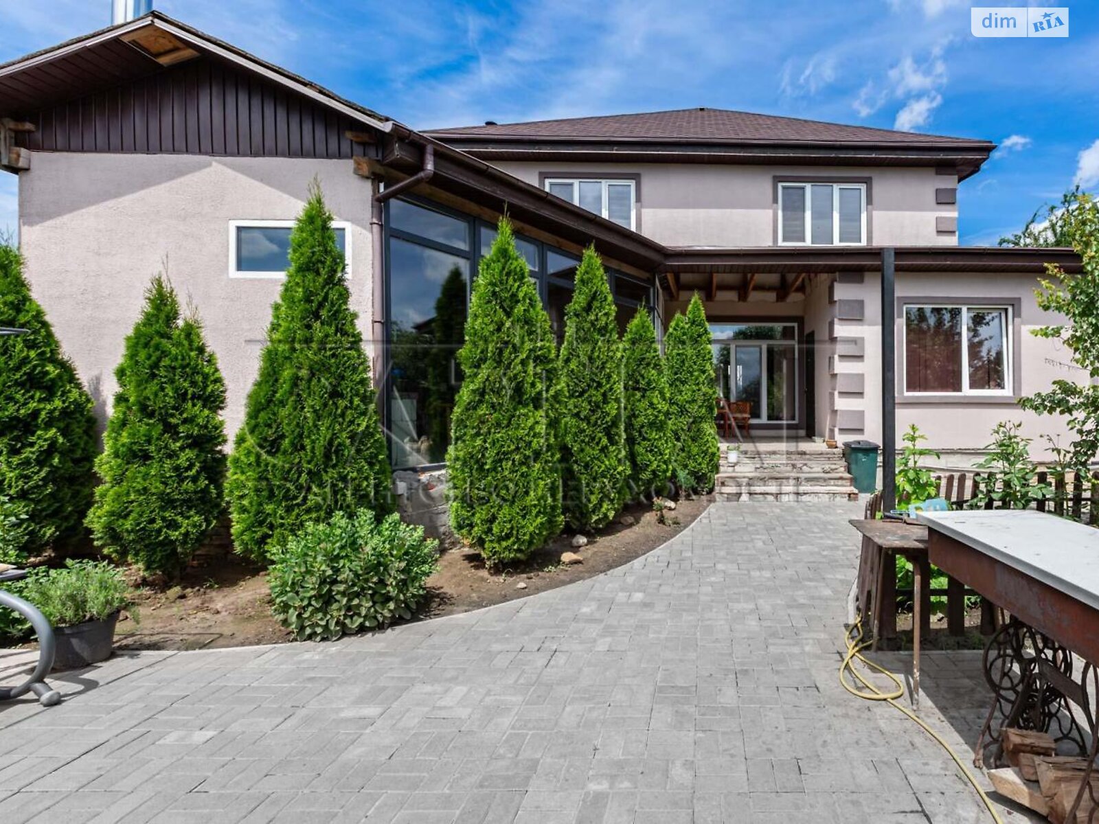 двухэтажный дом с гаражом, 334 кв. м, кирпич. Продажа в Гатном фото 1 двухэтажный дом с гаражом, 334 кв. м, кирпич. Продажа в Гатном фото 1