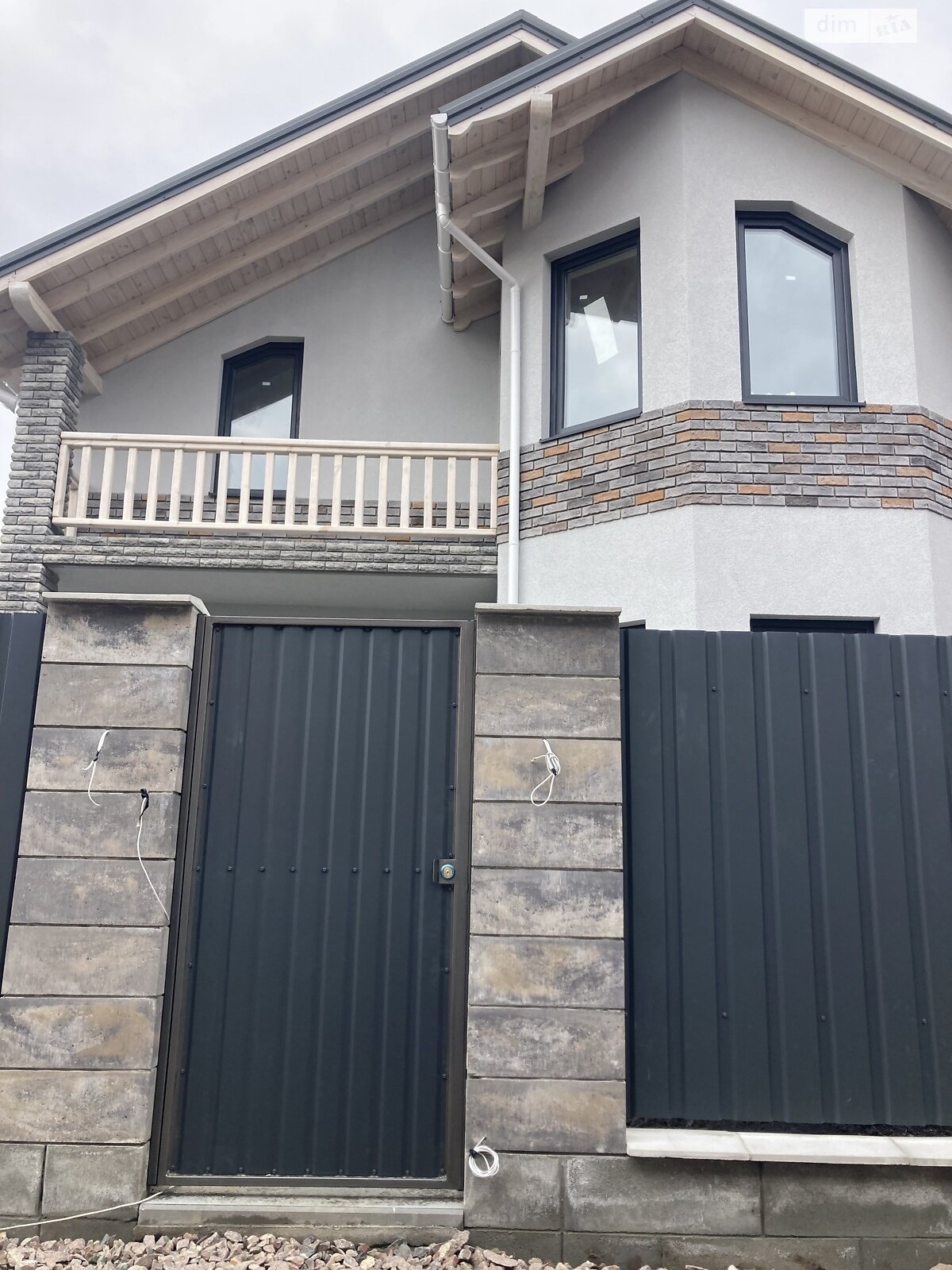 двоповерховий будинок з опаленням, 130 кв. м, пеноблок. Продаж у Гатне фото 1 двоповерховий будинок з опаленням, 130 кв. м, пеноблок. Продаж у Гатне фото 1