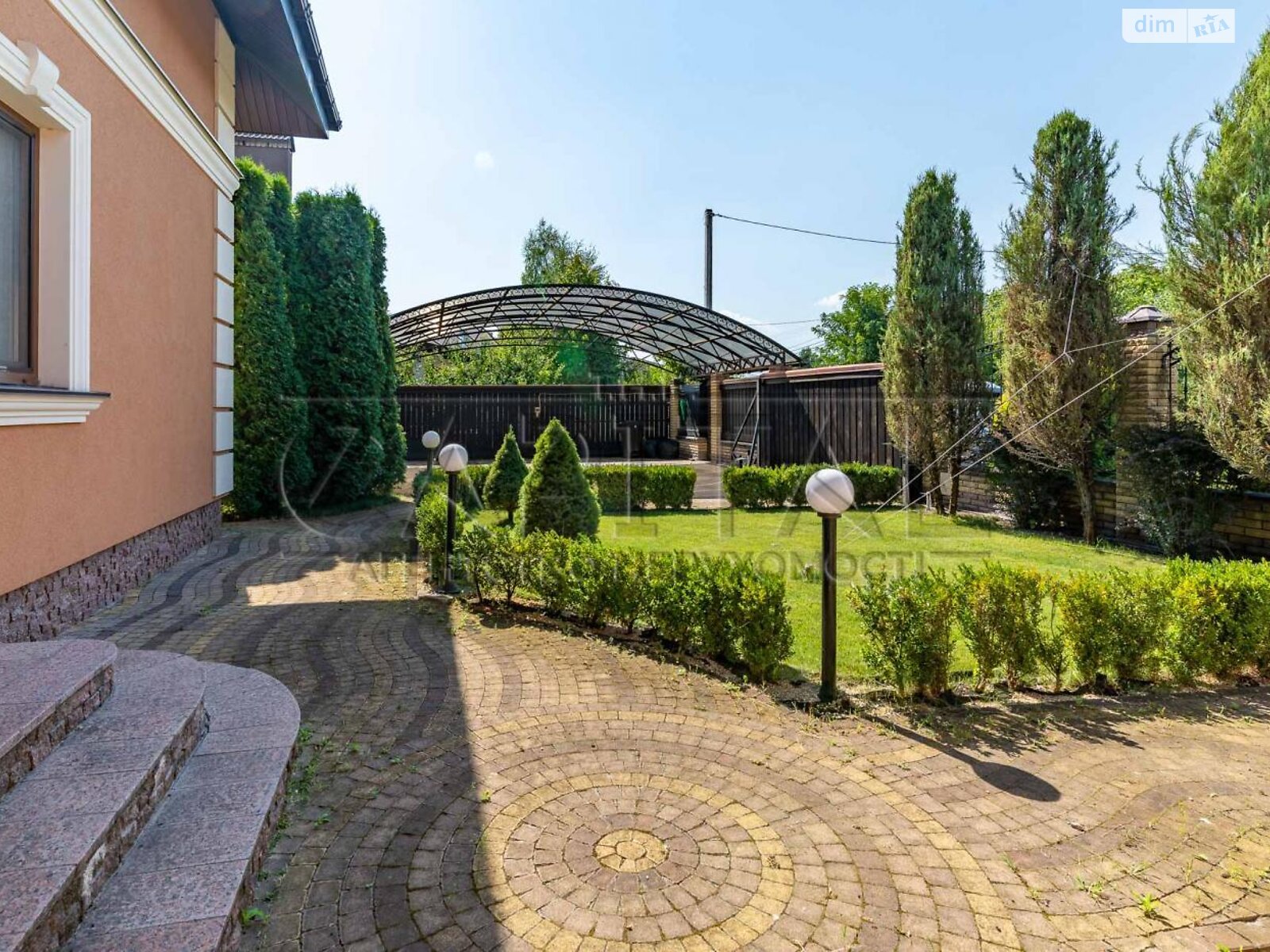 двоповерховий будинок з гаражем, 284.9 кв. м, цегла. Продаж у Гатне фото 1 двоповерховий будинок з гаражем, 284.9 кв. м, цегла. Продаж у Гатне фото 1
