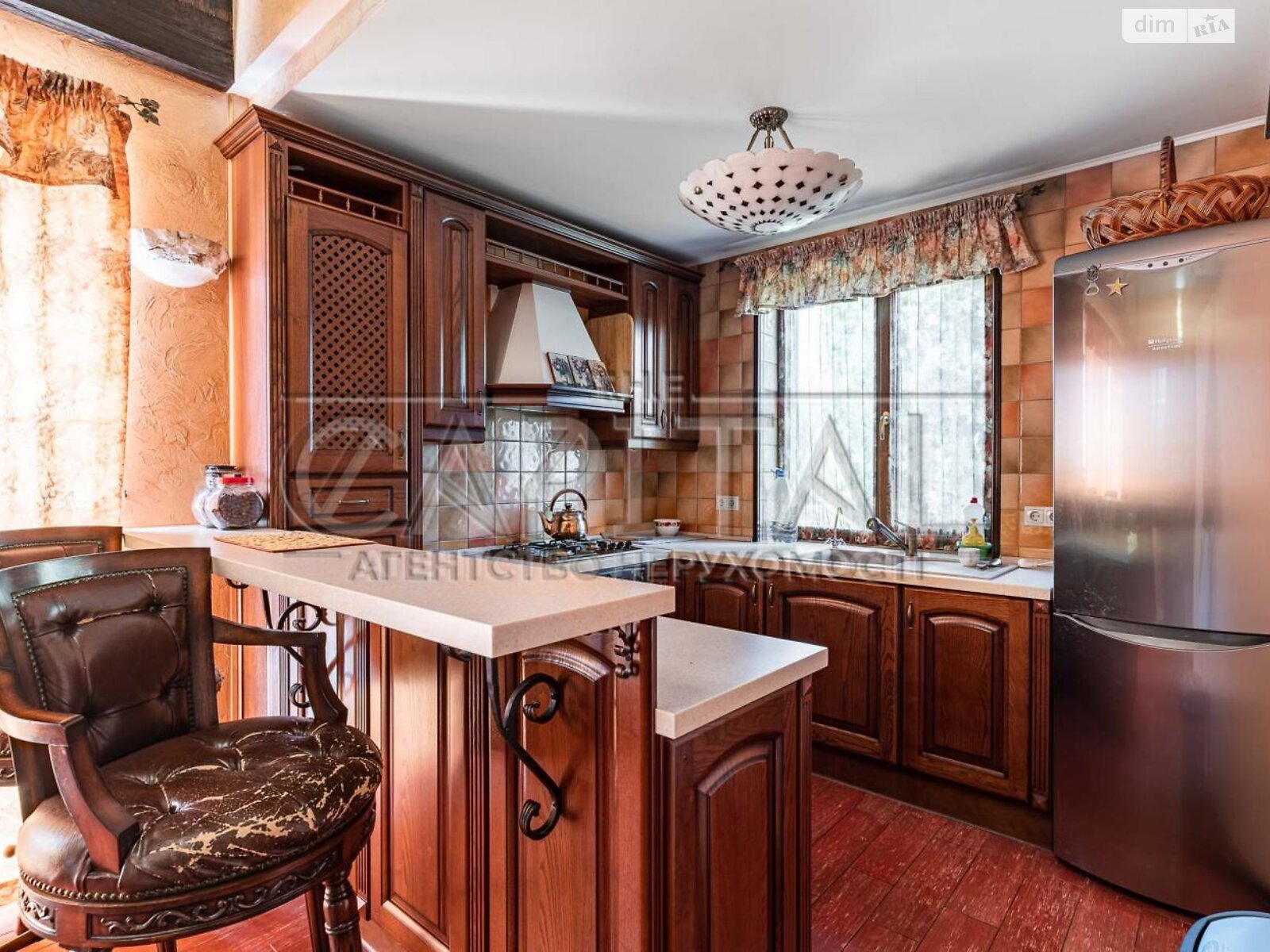 двухэтажный дом с гаражом, 284.9 кв. м, кирпич. Продажа в Гатном фото 1 двухэтажный дом с гаражом, 284.9 кв. м, кирпич. Продажа в Гатном фото 1