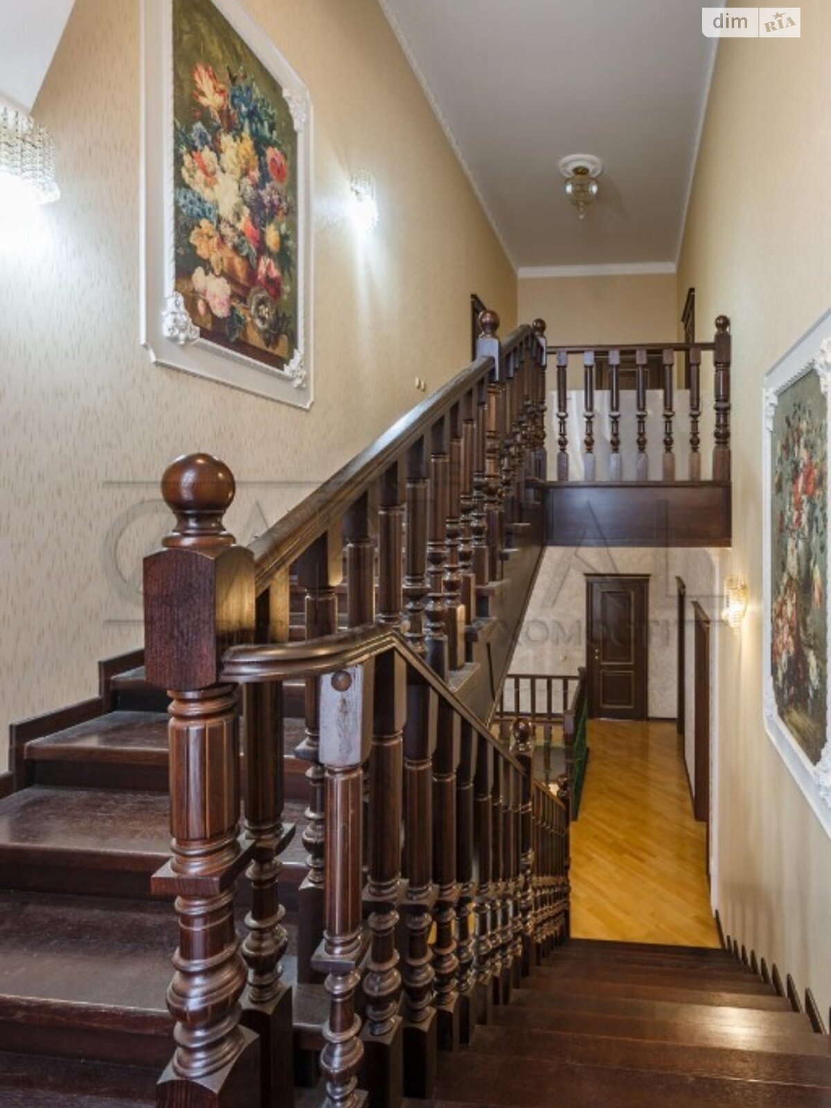 чотириповерховий будинок, 788.7 кв. м, цегла. Продаж у Гатне фото 1 чотириповерховий будинок, 788.7 кв. м, цегла. Продаж у Гатне фото 1
