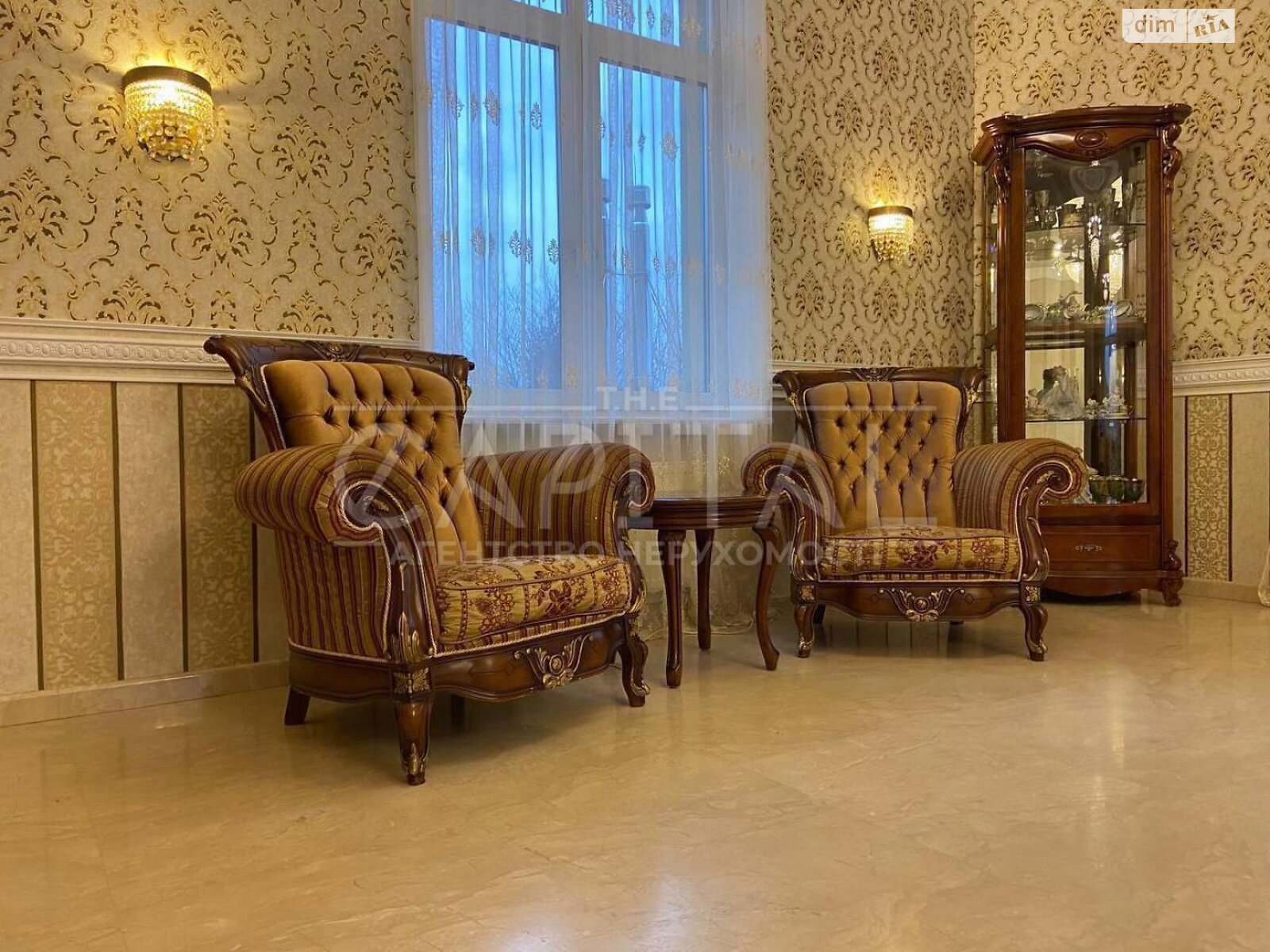 чотириповерховий будинок, 788.7 кв. м, кирпич. Продаж у Гатне фото 1 чотириповерховий будинок, 788.7 кв. м, кирпич. Продаж у Гатне фото 1