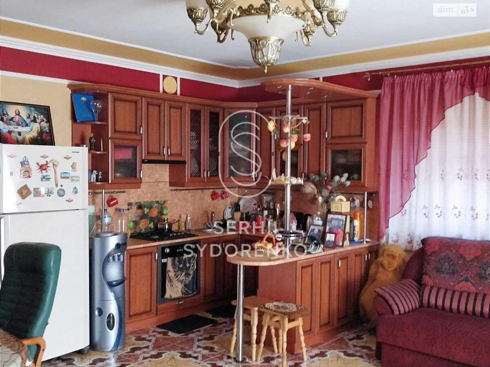 трехэтажный дом с ремонтом, 480 кв. м, кирпич. Продажа в Гатном фото 1 трехэтажный дом с ремонтом, 480 кв. м, кирпич. Продажа в Гатном фото 1
