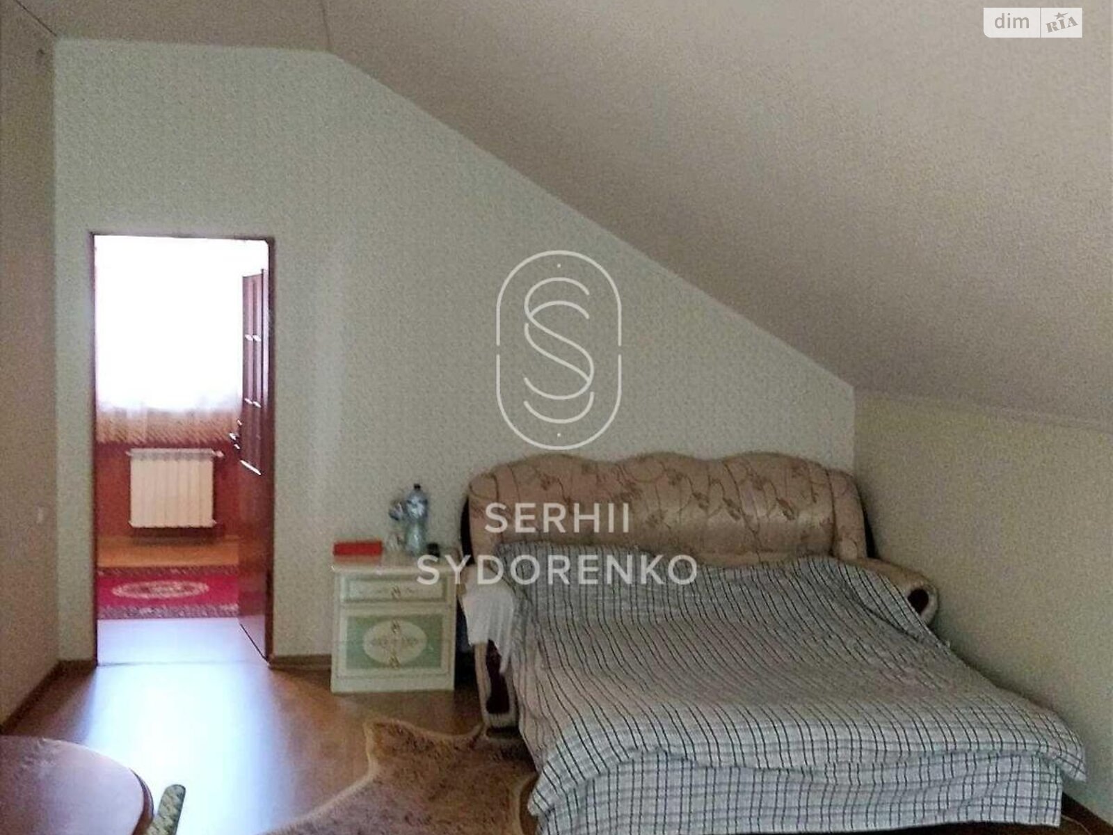 трехэтажный дом с ремонтом, 480 кв. м, кирпич. Продажа в Гатном фото 1 трехэтажный дом с ремонтом, 480 кв. м, кирпич. Продажа в Гатном фото 1