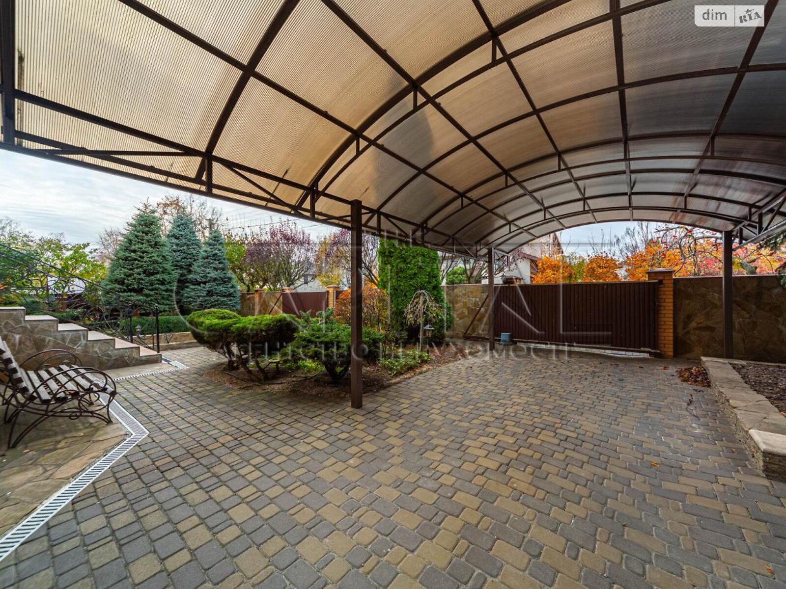 триповерховий будинок з балконом, 260 кв. м, кирпич. Продаж у Гатне фото 1 триповерховий будинок з балконом, 260 кв. м, кирпич. Продаж у Гатне фото 1