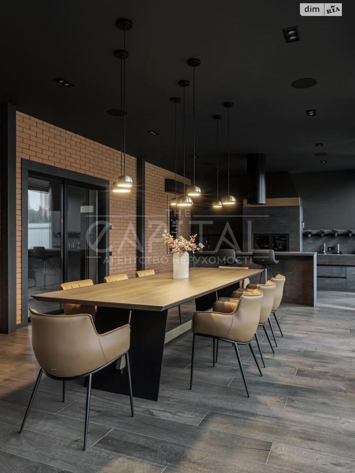 двоповерховий будинок з гаражем, 444 кв. м, цегла. Продаж у Гатне фото 1 двоповерховий будинок з гаражем, 444 кв. м, цегла. Продаж у Гатне фото 1