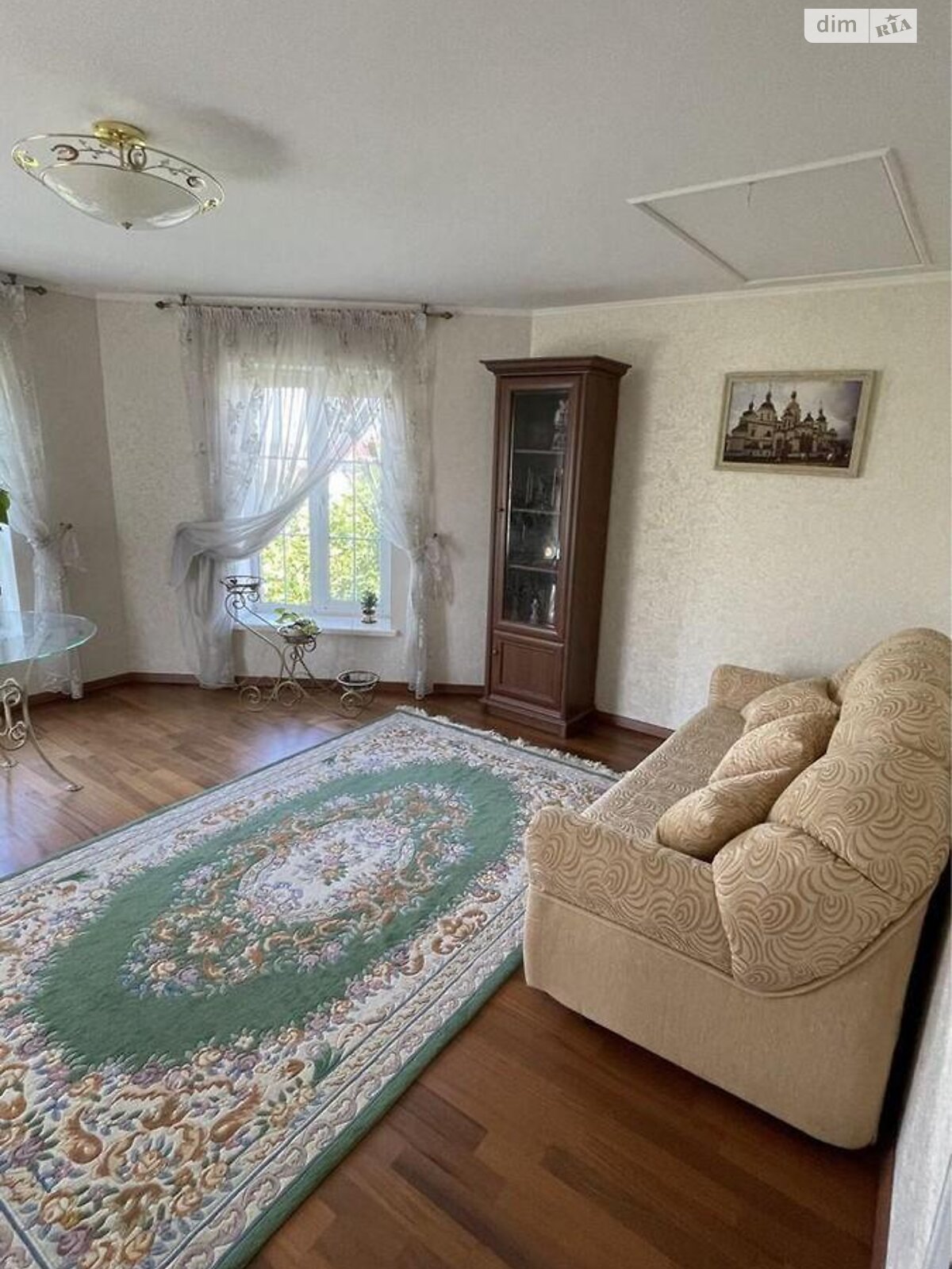 трехэтажный дом, 298 кв. м, кирпич. Продажа в Гатном фото 1