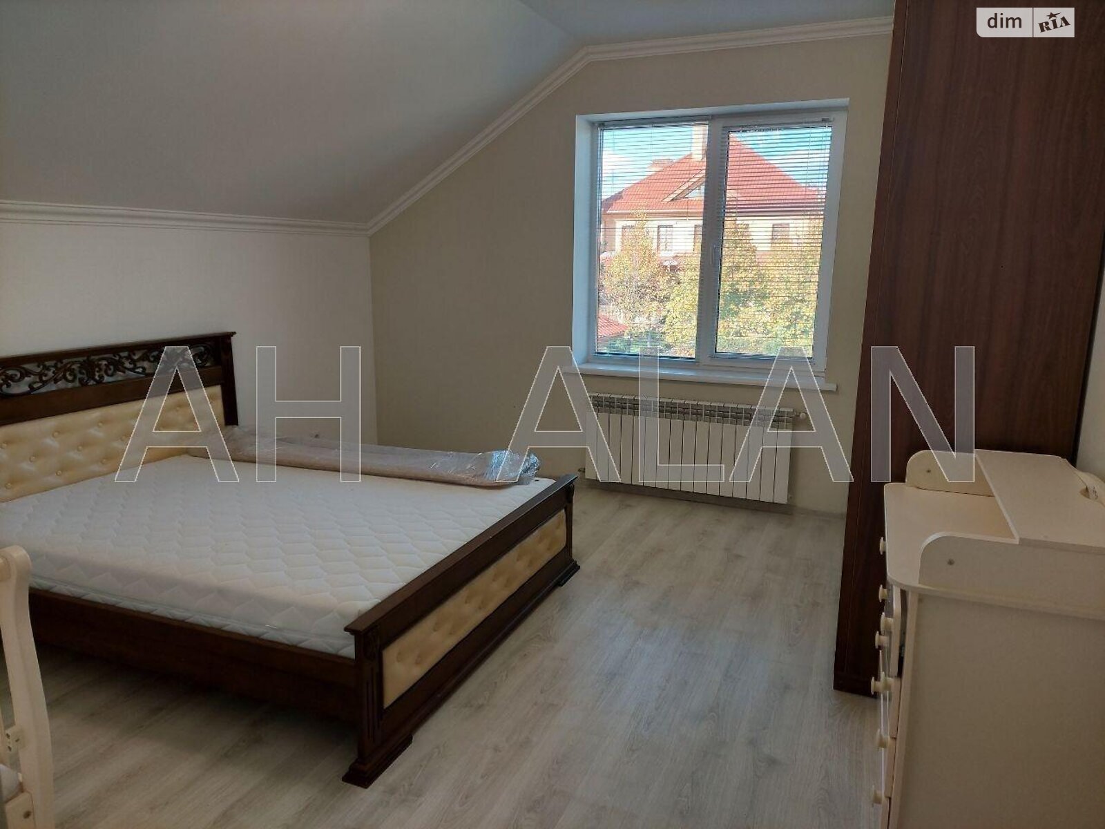 двоповерховий будинок з балконом, 300 кв. м, цегла. Продаж у Гатне фото 1