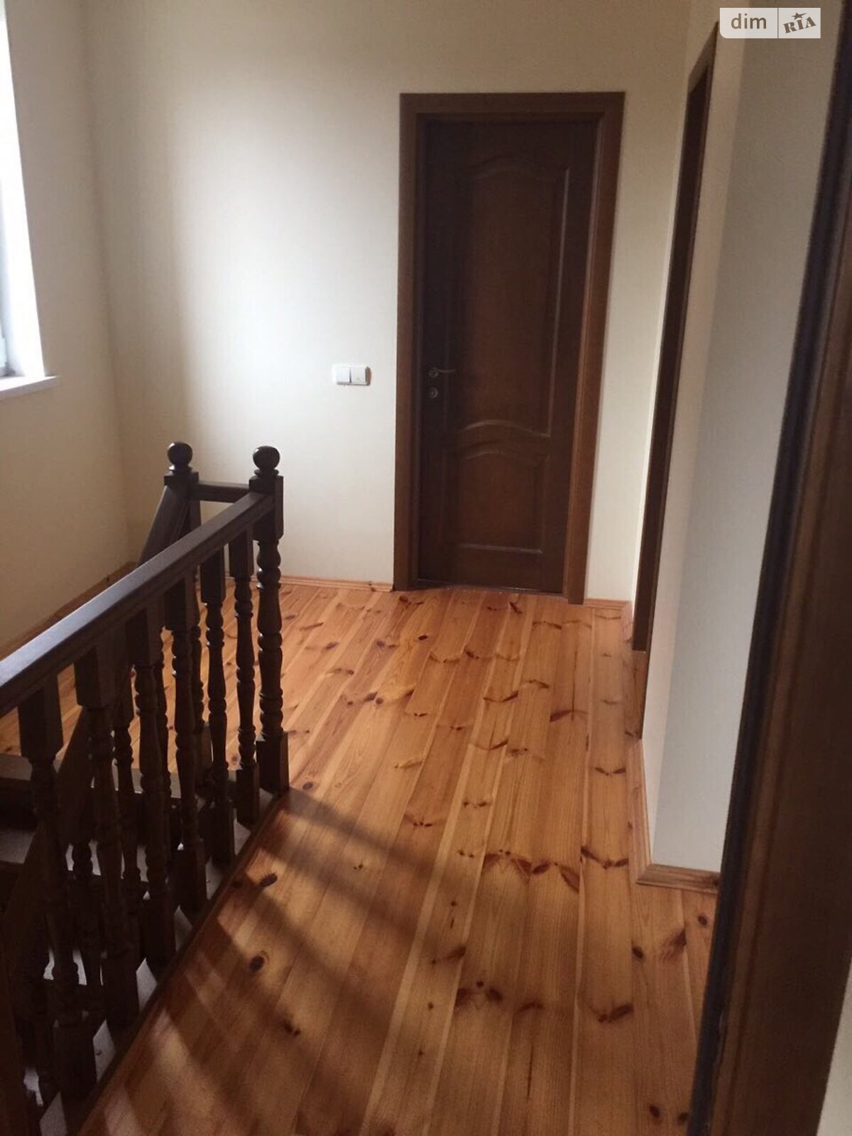 двоповерховий будинок з мансардою, 124 кв. м, цегла. Продаж у Гатне фото 1 двоповерховий будинок з мансардою, 124 кв. м, цегла. Продаж у Гатне фото 1