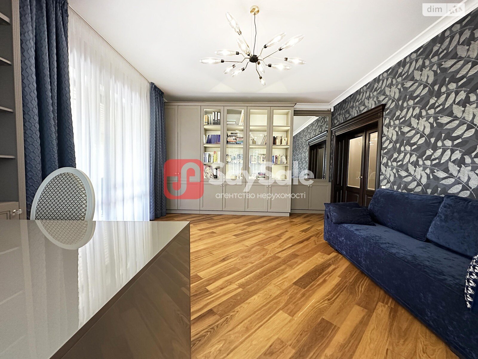 четырехэтажный дом с верандой, 460 кв. м, кирпич. Продажа в Гатном фото 1 четырехэтажный дом с верандой, 460 кв. м, кирпич. Продажа в Гатном фото 1