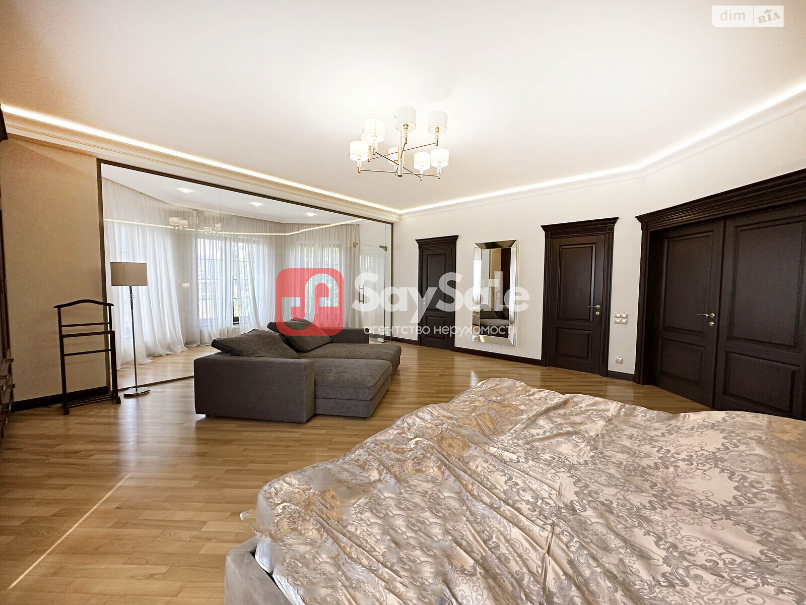 четырехэтажный дом с верандой, 460 кв. м, кирпич. Продажа в Гатном фото 1 четырехэтажный дом с верандой, 460 кв. м, кирпич. Продажа в Гатном фото 1