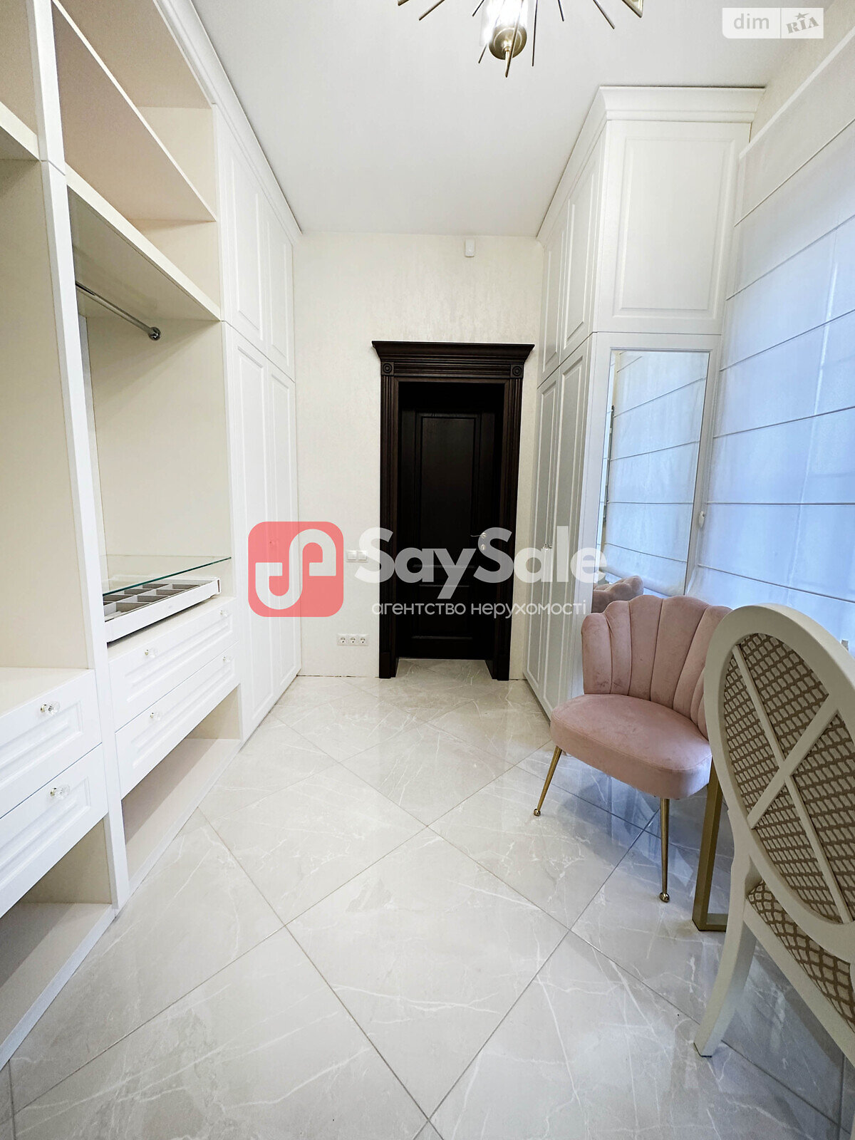 четырехэтажный дом с верандой, 460 кв. м, кирпич. Продажа в Гатном фото 1 четырехэтажный дом с верандой, 460 кв. м, кирпич. Продажа в Гатном фото 1