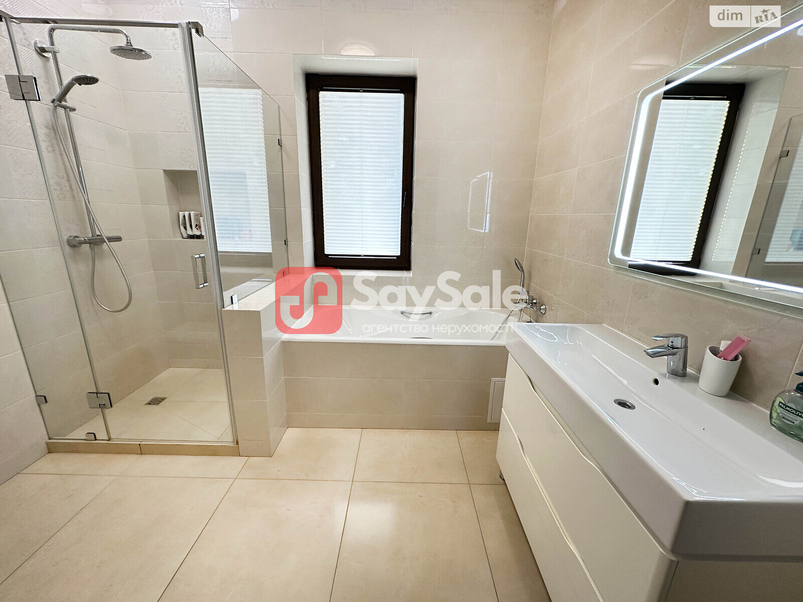 четырехэтажный дом с верандой, 460 кв. м, кирпич. Продажа в Гатном фото 1 четырехэтажный дом с верандой, 460 кв. м, кирпич. Продажа в Гатном фото 1