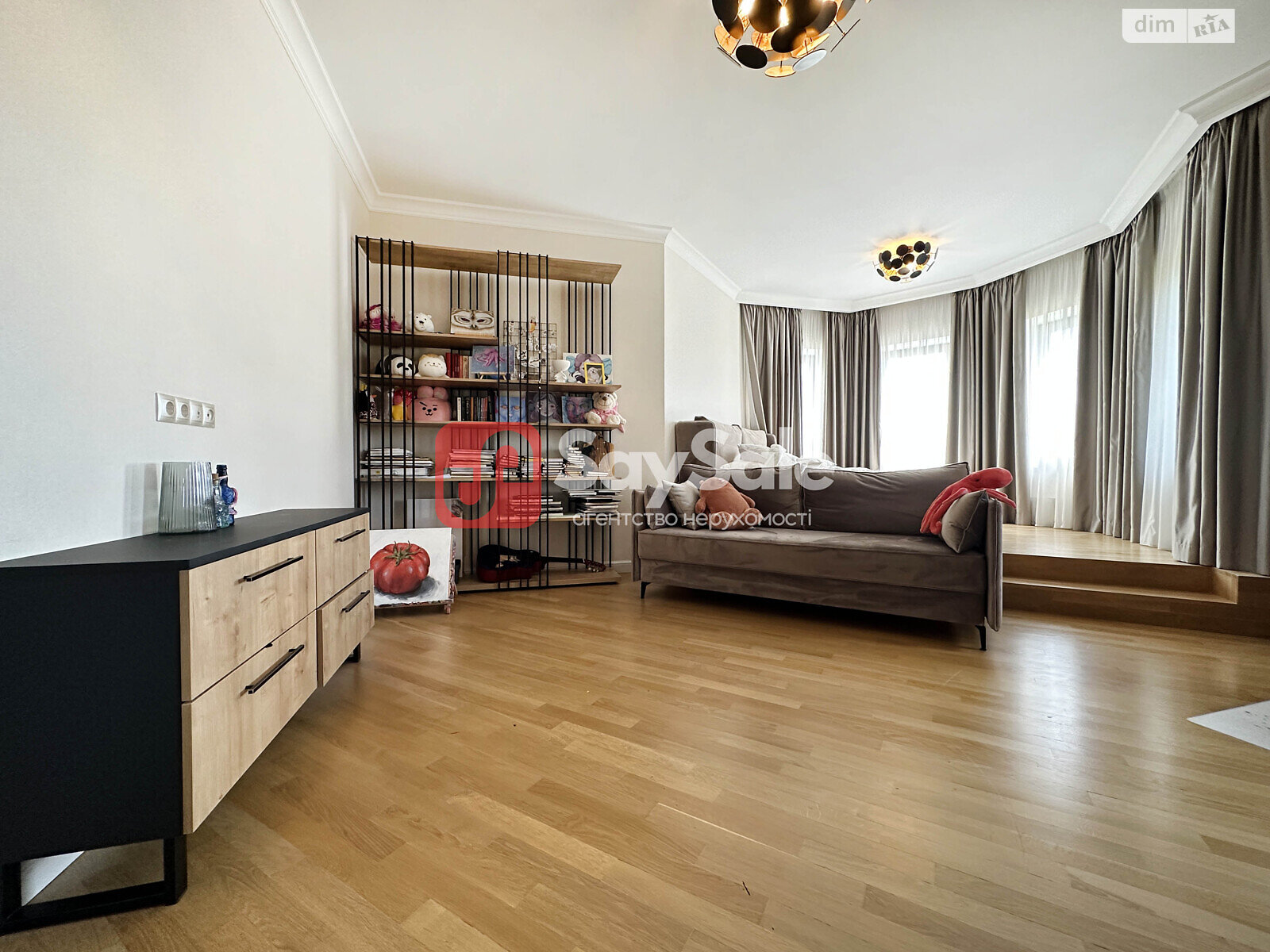 четырехэтажный дом с верандой, 460 кв. м, кирпич. Продажа в Гатном фото 1 четырехэтажный дом с верандой, 460 кв. м, кирпич. Продажа в Гатном фото 1