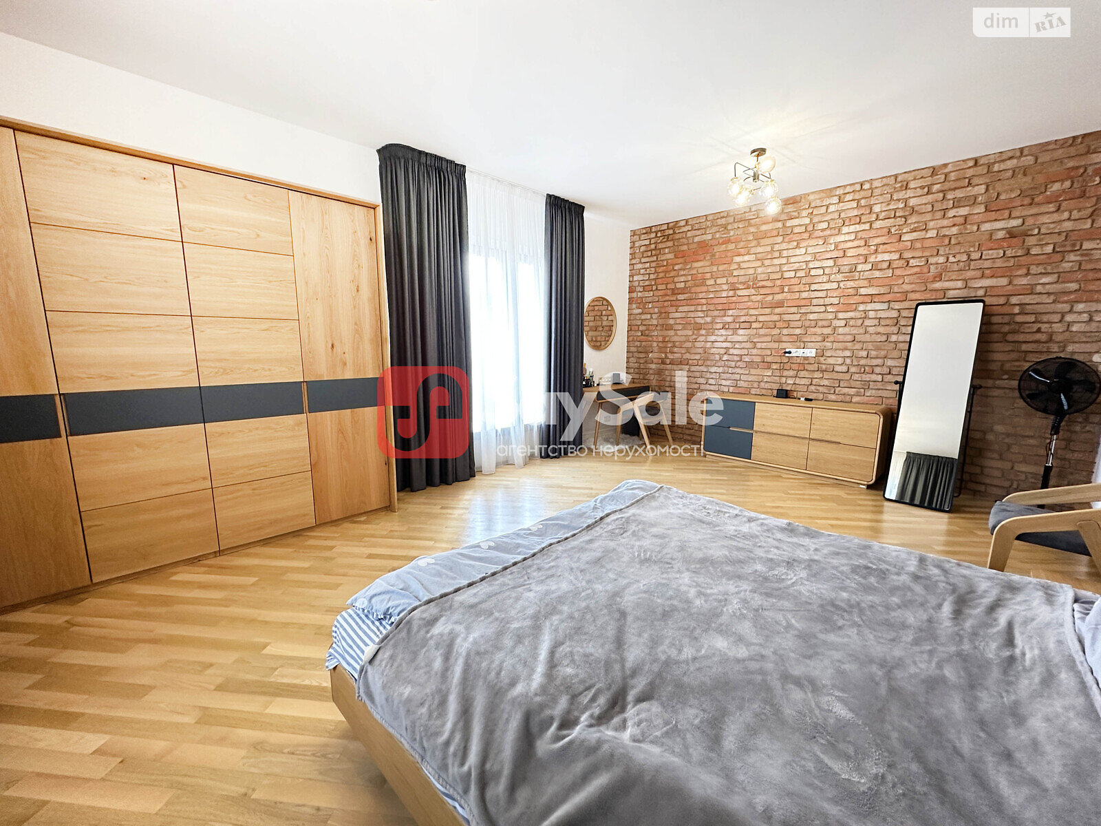 четырехэтажный дом с верандой, 460 кв. м, кирпич. Продажа в Гатном фото 1 четырехэтажный дом с верандой, 460 кв. м, кирпич. Продажа в Гатном фото 1