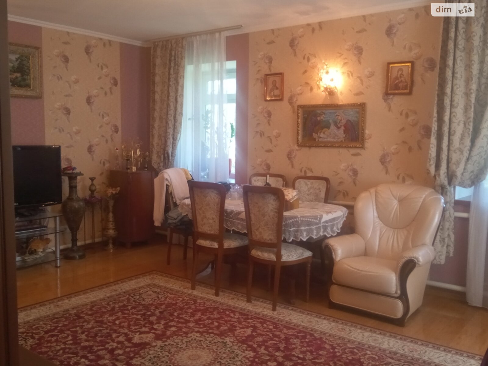 двоповерховий будинок, 300 кв. м, цегла. Продаж у Гатне фото 1 двоповерховий будинок, 300 кв. м, цегла. Продаж у Гатне фото 1