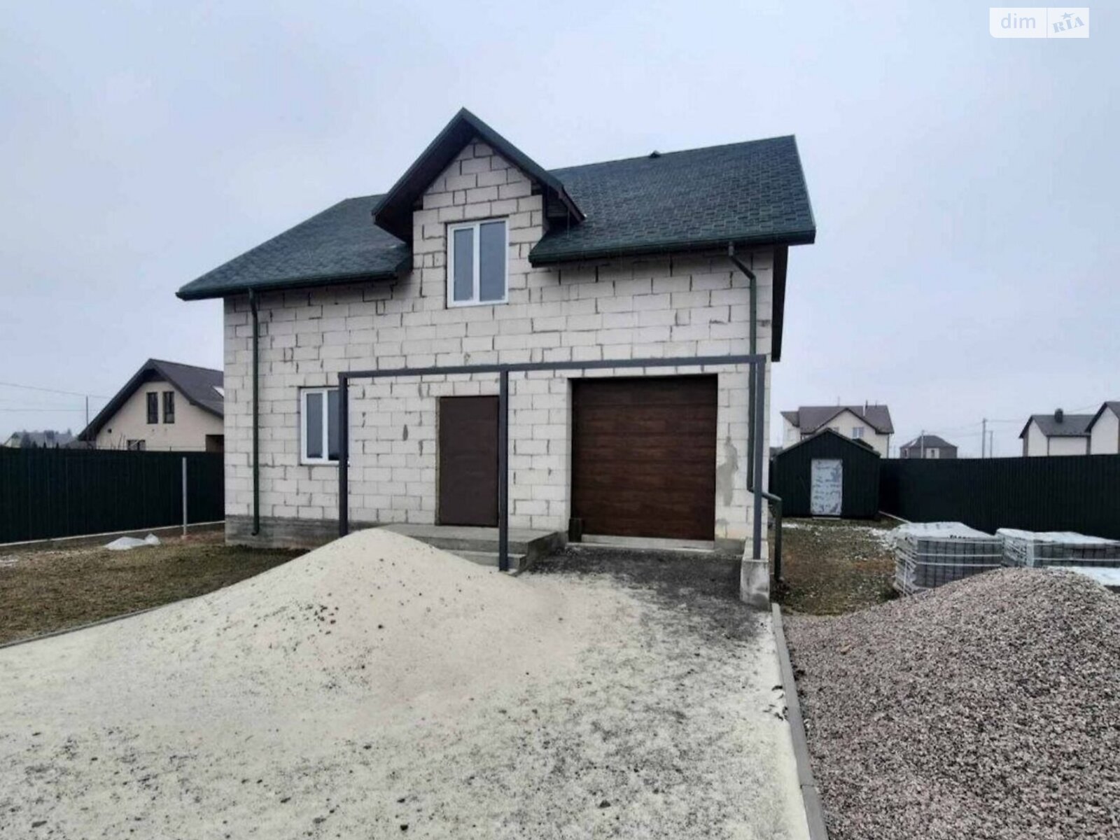 двухэтажный дом с гаражом, 160 кв. м, газобетон. Продажа в Гатном фото 1 двухэтажный дом с гаражом, 160 кв. м, газобетон. Продажа в Гатном фото 1
