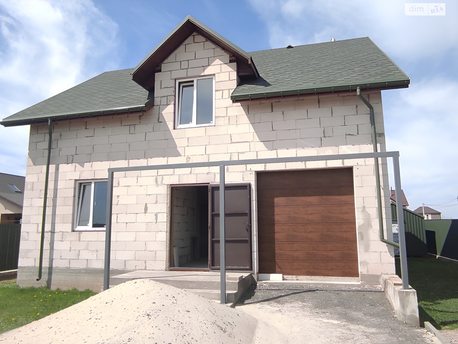 двухэтажный дом с гаражом, 160 кв. м, газобетон. Продажа в Гатном фото 1 двухэтажный дом с гаражом, 160 кв. м, газобетон. Продажа в Гатном фото 1