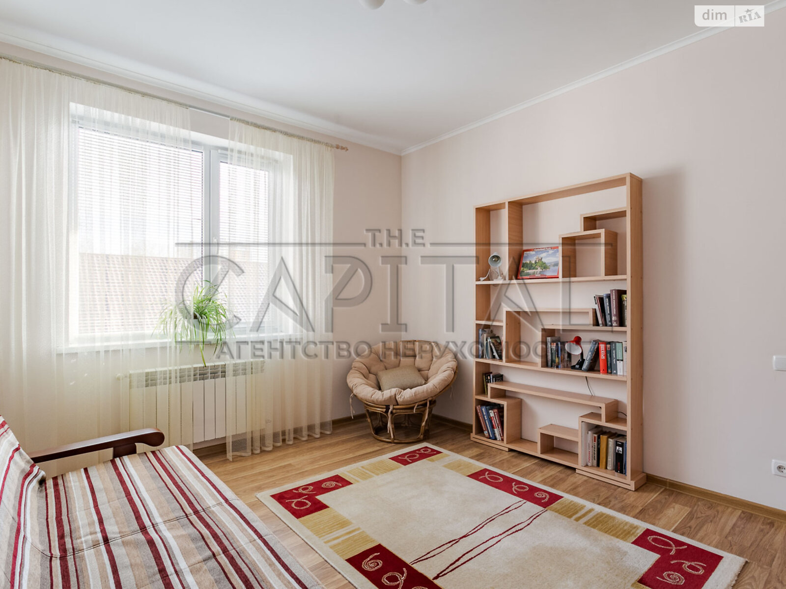 двухэтажный дом с балконом, 217 кв. м, кирпич. Продажа в Гатном фото 1