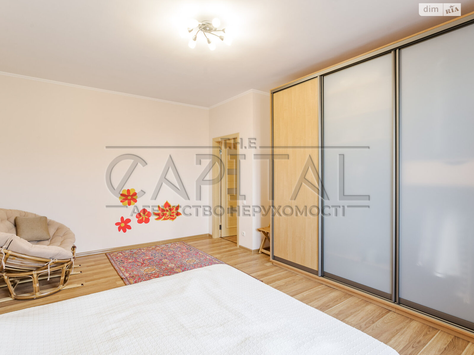 двухэтажный дом с балконом, 217 кв. м, кирпич. Продажа в Гатном фото 1