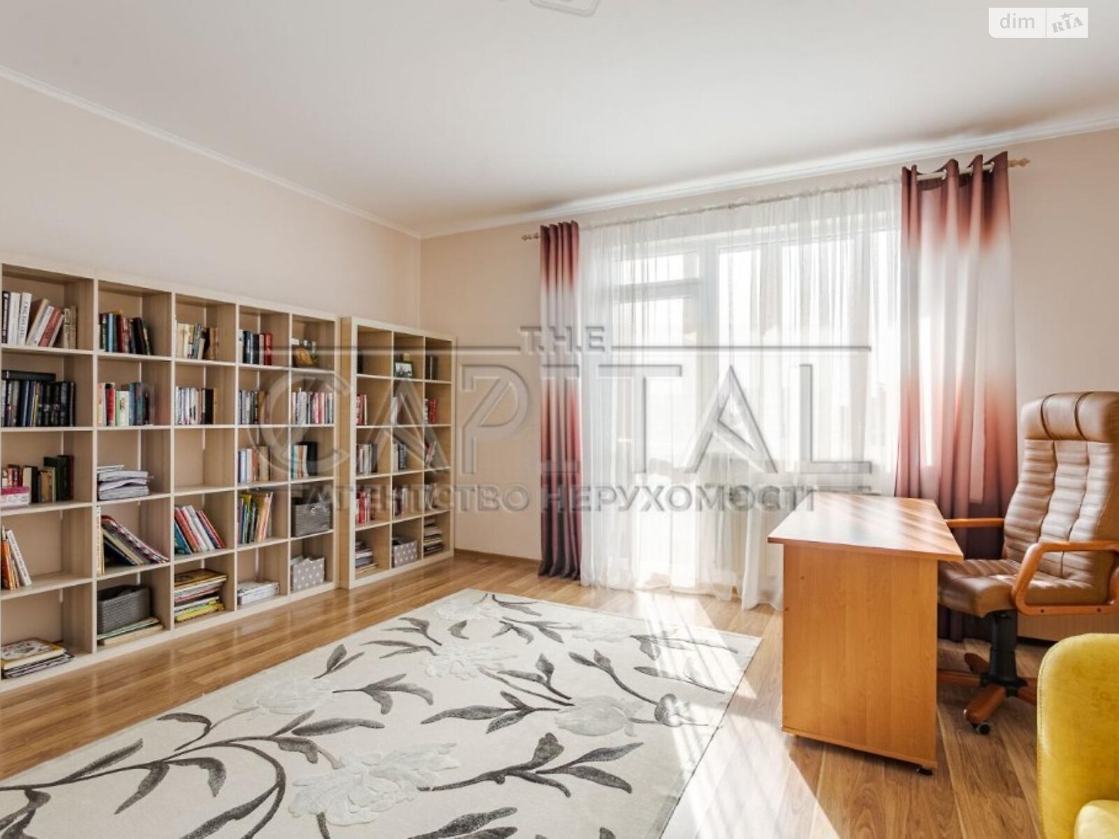 двухэтажный дом, 217 кв. м, кирпич. Продажа в Гатном фото 1