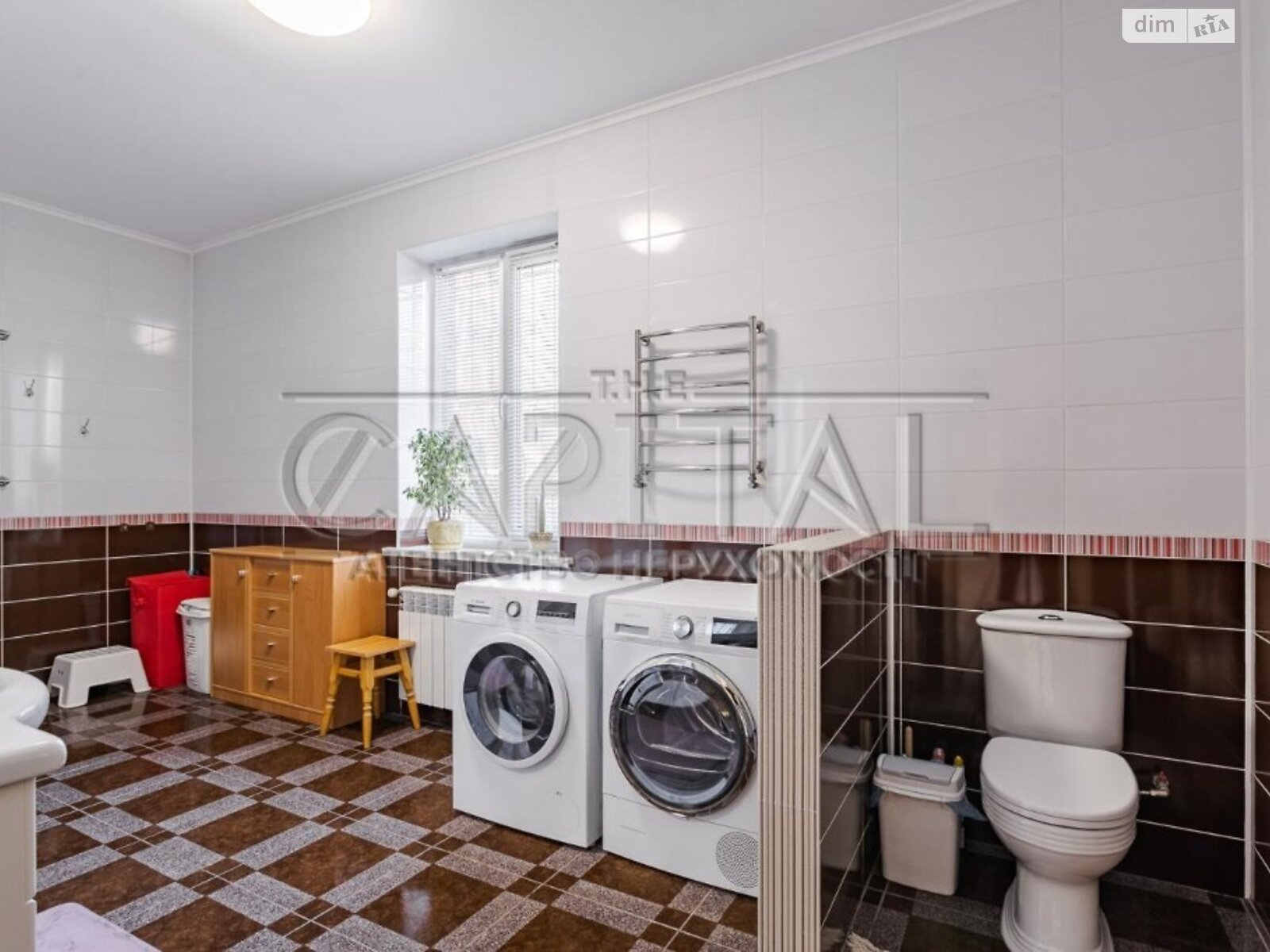 двухэтажный дом, 217 кв. м, кирпич. Продажа в Гатном фото 1