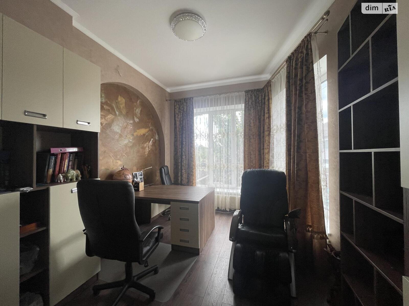 двухэтажный дом, 283 кв. м, кирпич. Продажа в Гатном фото 1 двухэтажный дом, 283 кв. м, кирпич. Продажа в Гатном фото 1
