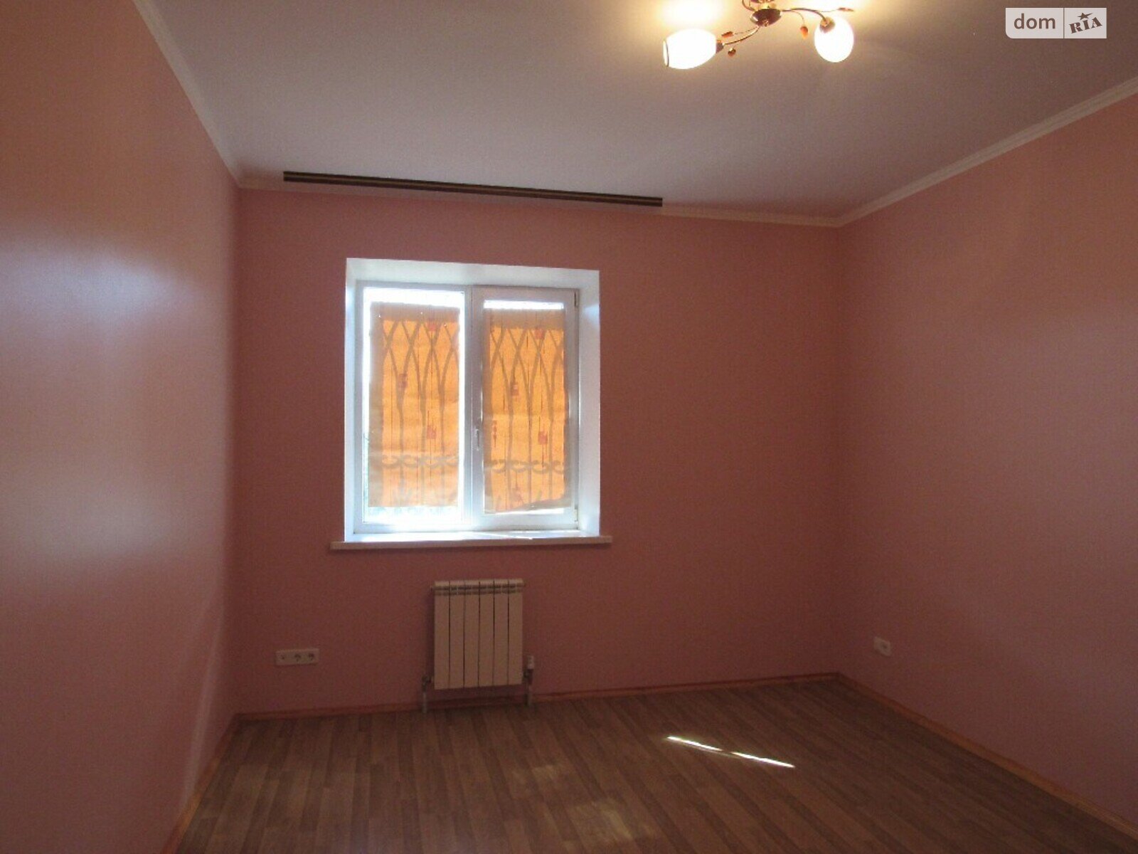 трехэтажный дом веранда, 438 кв. м, кирпич. Продажа в Гатном фото 1