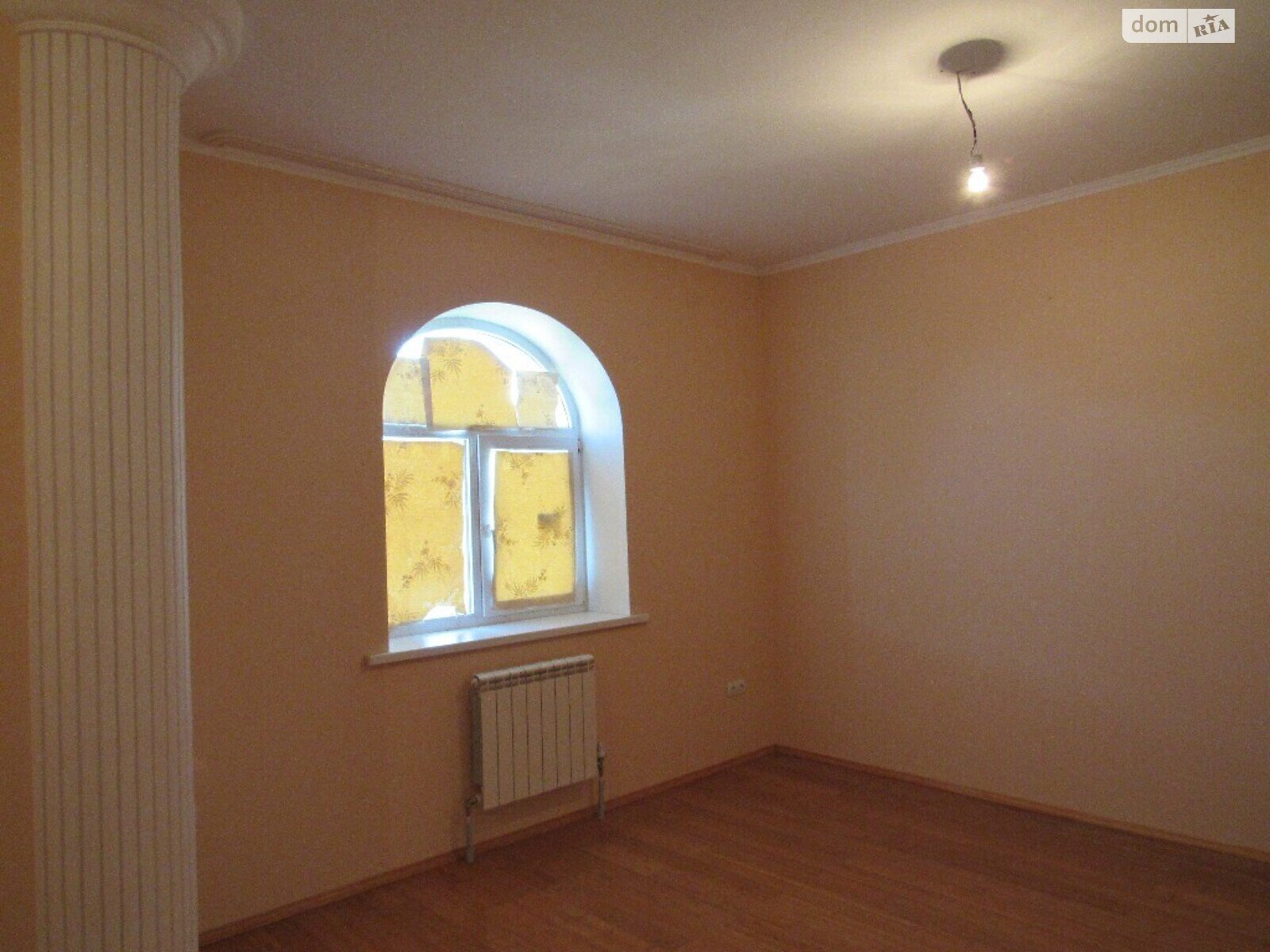 трехэтажный дом веранда, 438 кв. м, кирпич. Продажа в Гатном фото 1