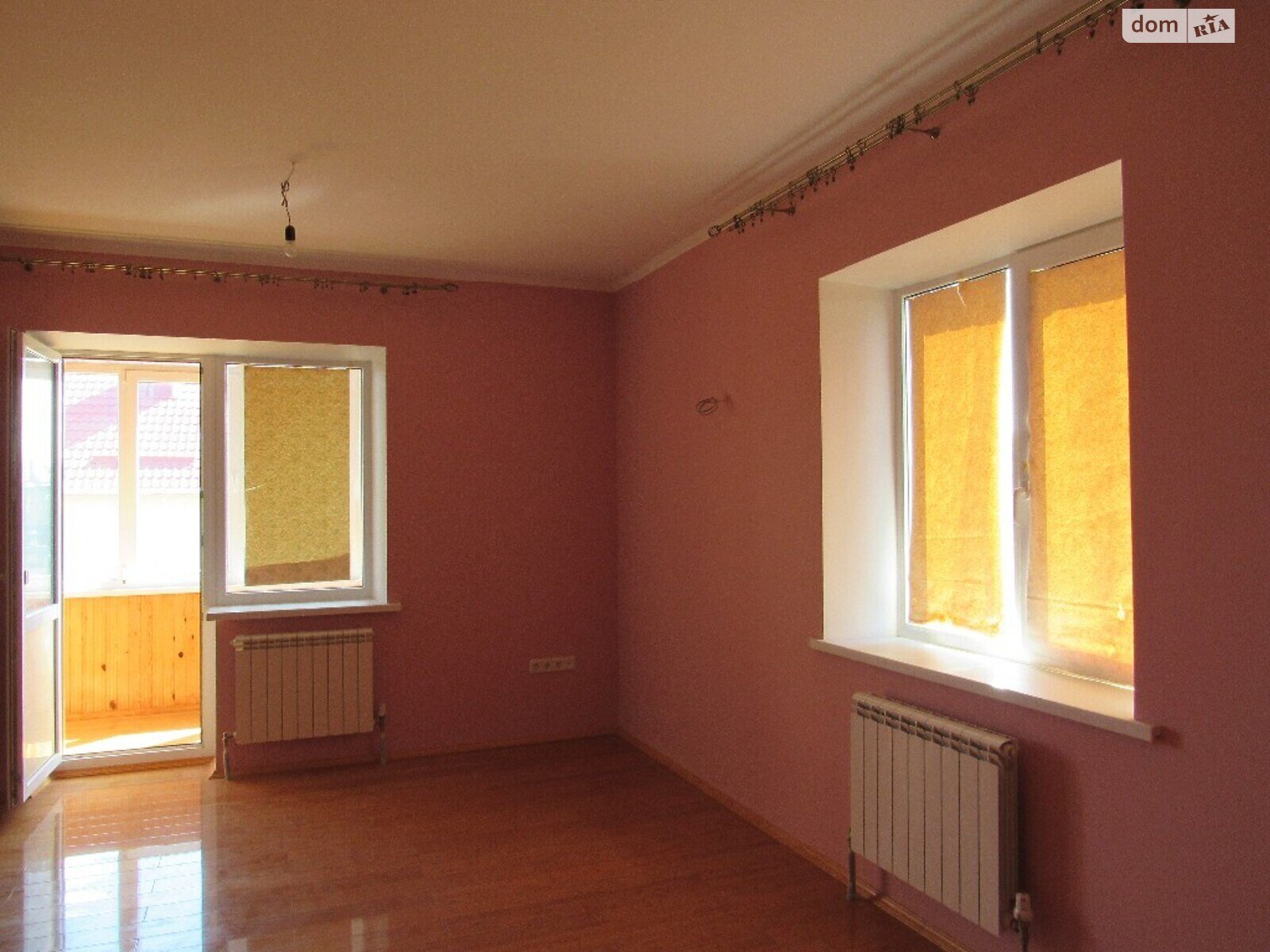 трехэтажный дом веранда, 438 кв. м, кирпич. Продажа в Гатном фото 1