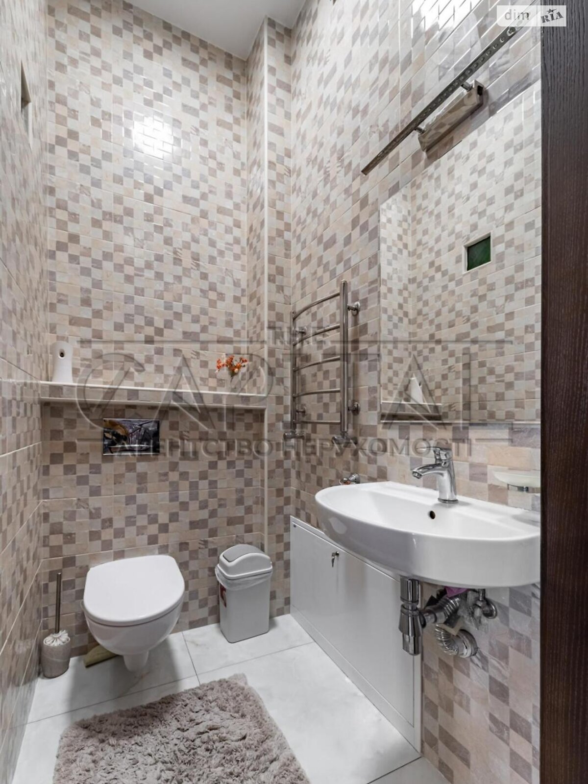 двоповерховий будинок з гаражем, 225 кв. м, цегла. Продаж у Гатне фото 1 двоповерховий будинок з гаражем, 225 кв. м, цегла. Продаж у Гатне фото 1