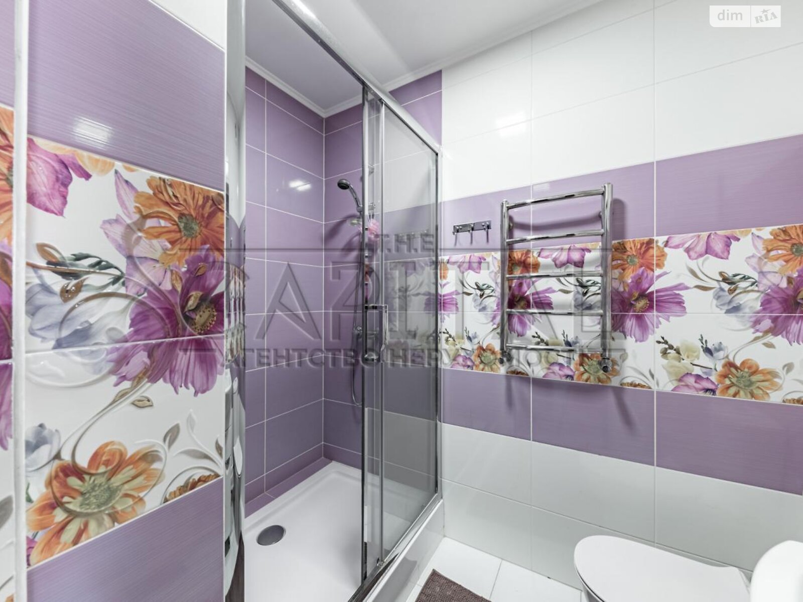двоповерховий будинок з гаражем, 225 кв. м, цегла. Продаж у Гатне фото 1 двоповерховий будинок з гаражем, 225 кв. м, цегла. Продаж у Гатне фото 1