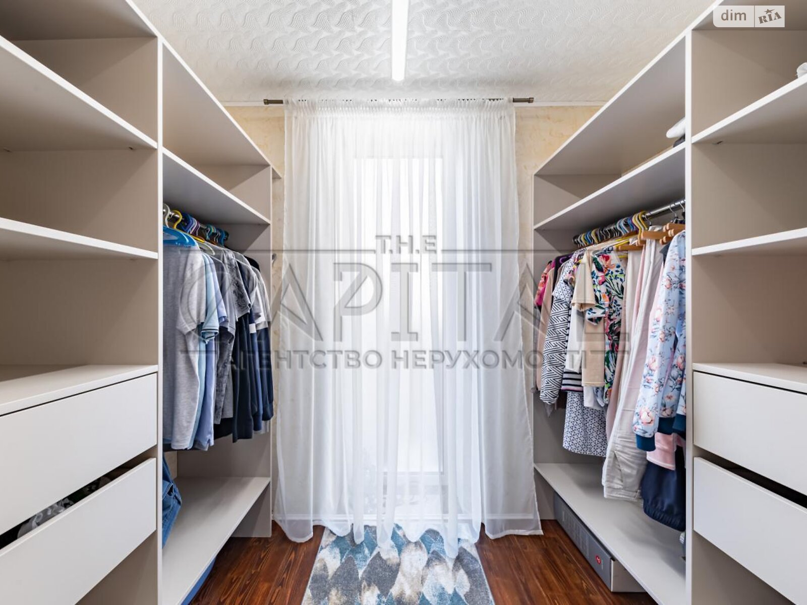 двоповерховий будинок з гаражем, 225 кв. м, цегла. Продаж у Гатне фото 1 двоповерховий будинок з гаражем, 225 кв. м, цегла. Продаж у Гатне фото 1