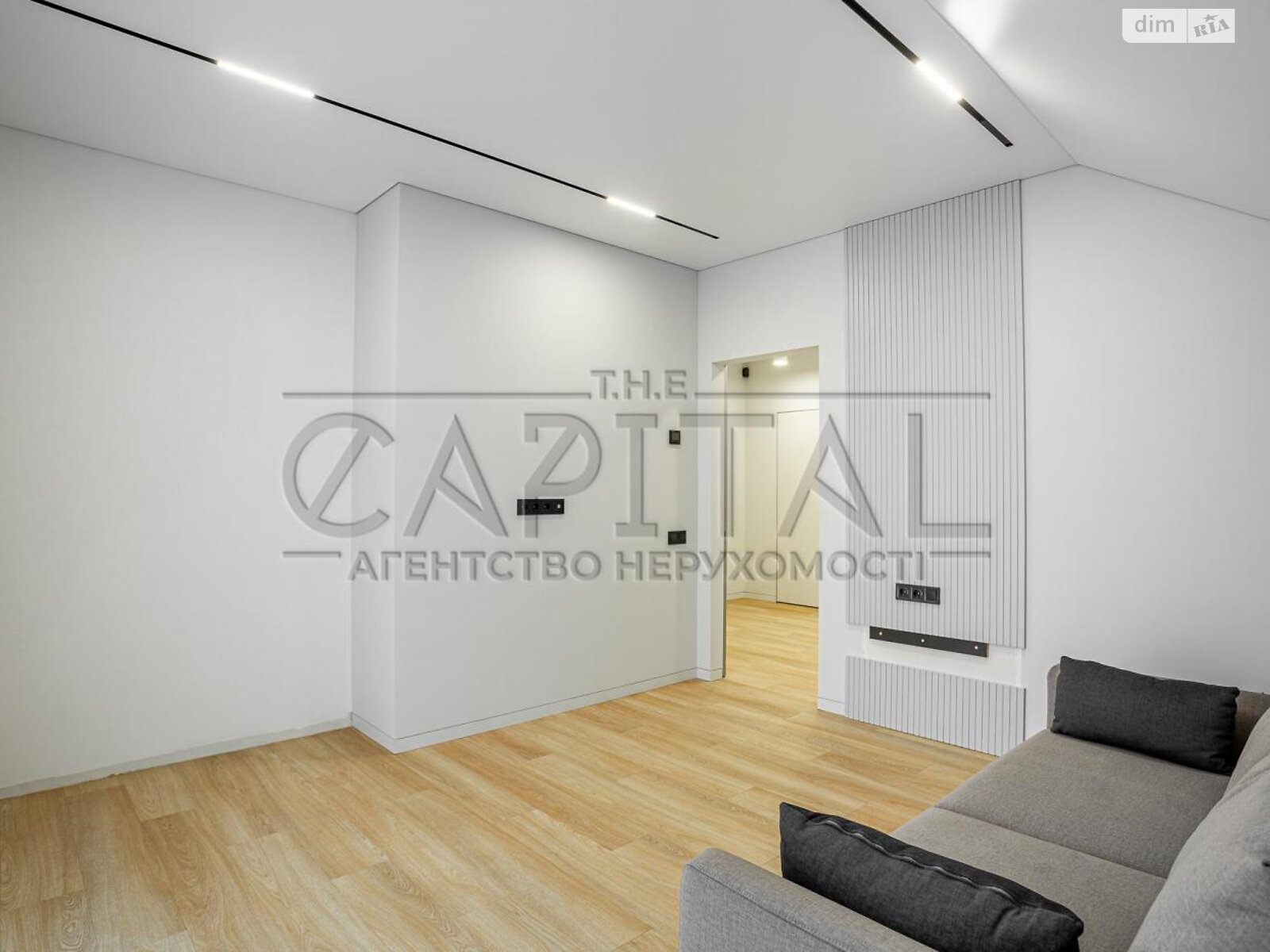 двоповерховий будинок з гаражем, 250 кв. м, цегла. Продаж у Гатне фото 1 двоповерховий будинок з гаражем, 250 кв. м, цегла. Продаж у Гатне фото 1