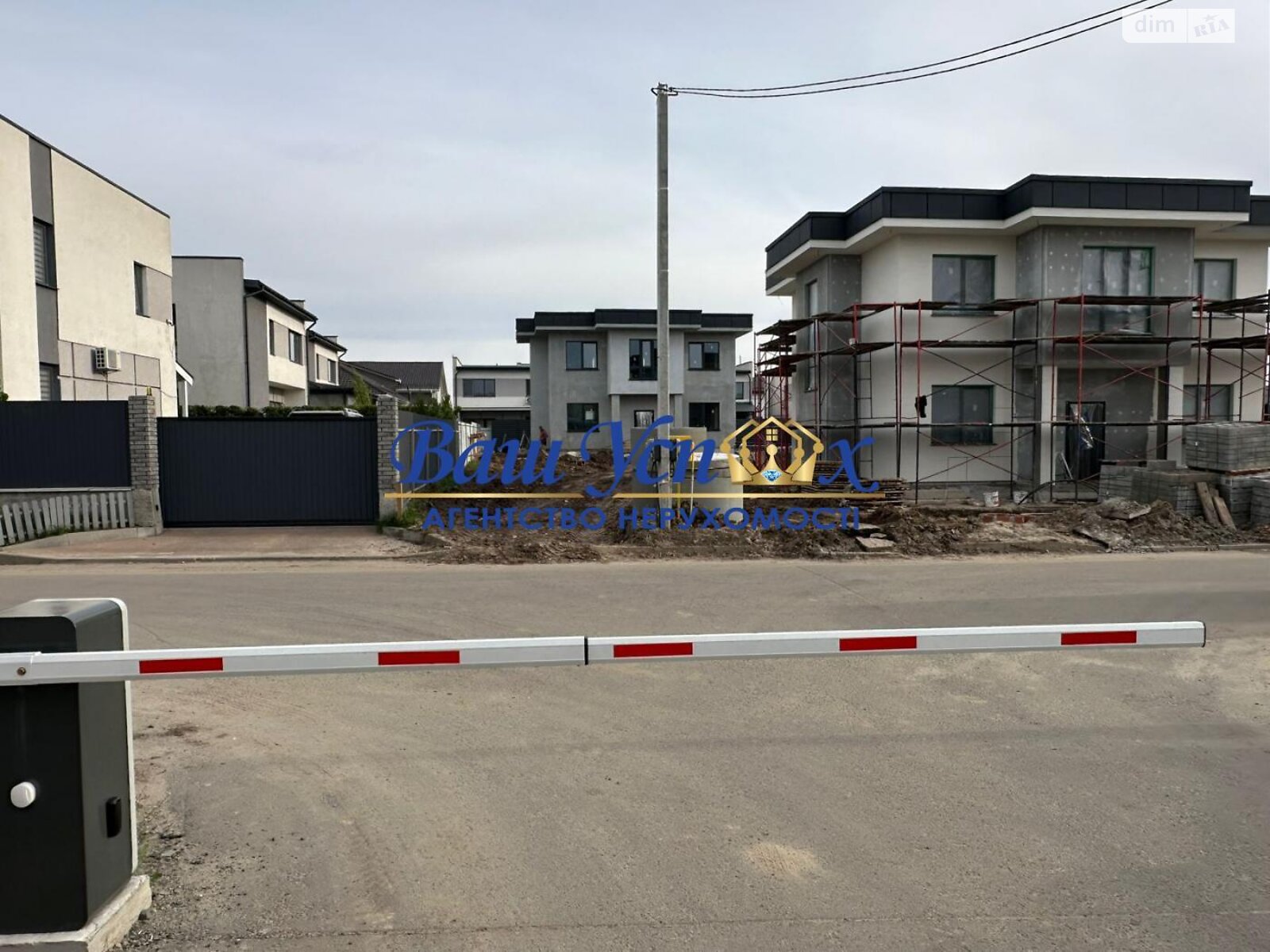 двоповерховий будинок, 200 кв. м, кирпич. Продаж у Гатне фото 1 двоповерховий будинок, 200 кв. м, кирпич. Продаж у Гатне фото 1