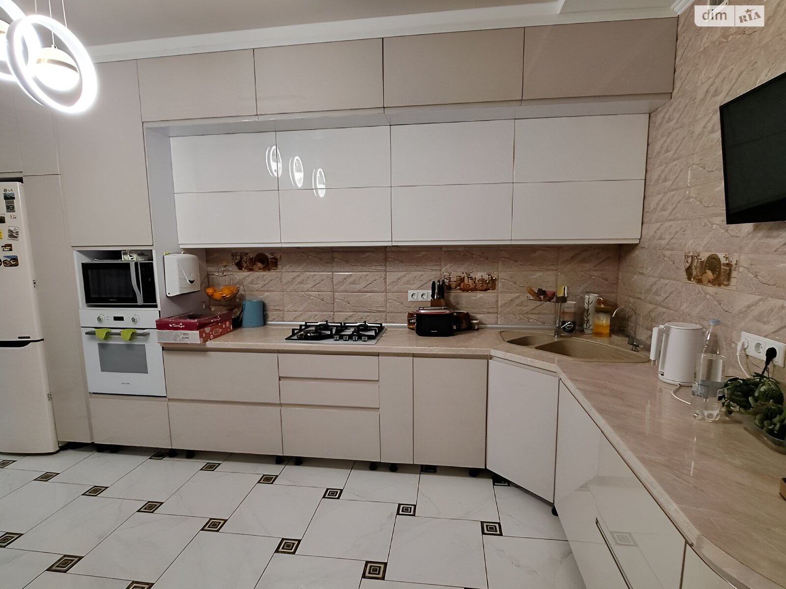 двоповерховий будинок з гаражем, 240 кв. м, цегла силікатна. Продаж у Гавришівці фото 1 двоповерховий будинок з гаражем, 240 кв. м, цегла силікатна. Продаж у Гавришівці фото 1