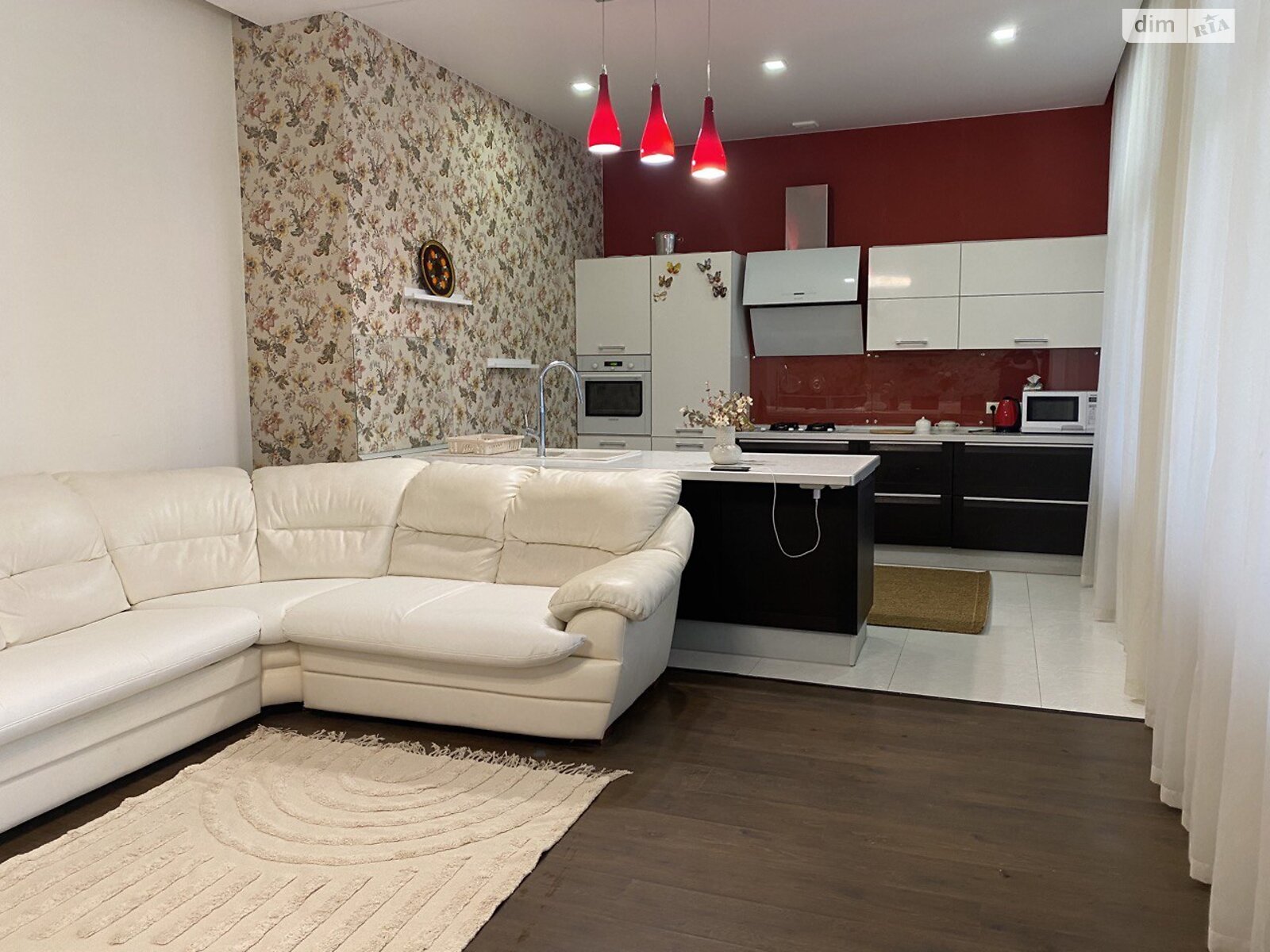 двухэтажный дом с ремонтом, 537.6 кв. м, кирпич. Продажа в Гавронщине фото 1 двухэтажный дом с ремонтом, 537.6 кв. м, кирпич. Продажа в Гавронщине фото 1