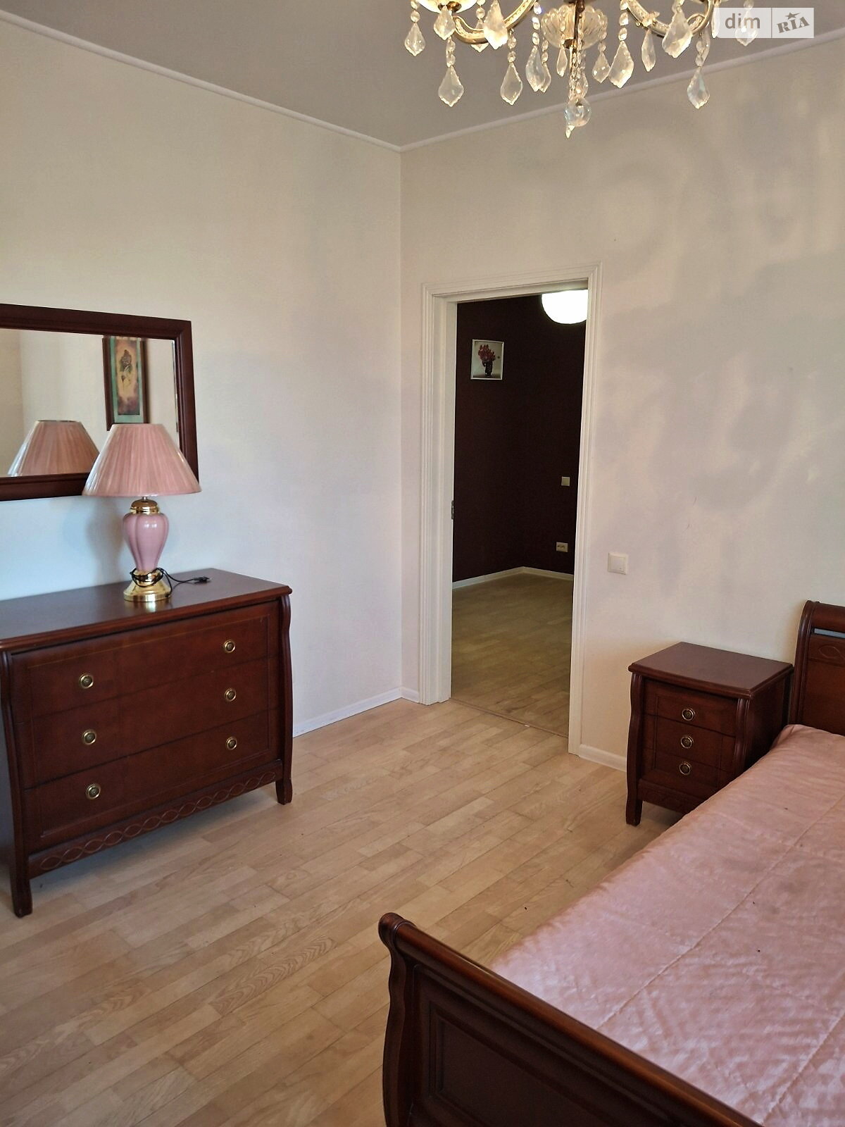 двухэтажный дом с ремонтом, 537.6 кв. м, кирпич. Продажа в Гавронщине фото 1 двухэтажный дом с ремонтом, 537.6 кв. м, кирпич. Продажа в Гавронщине фото 1