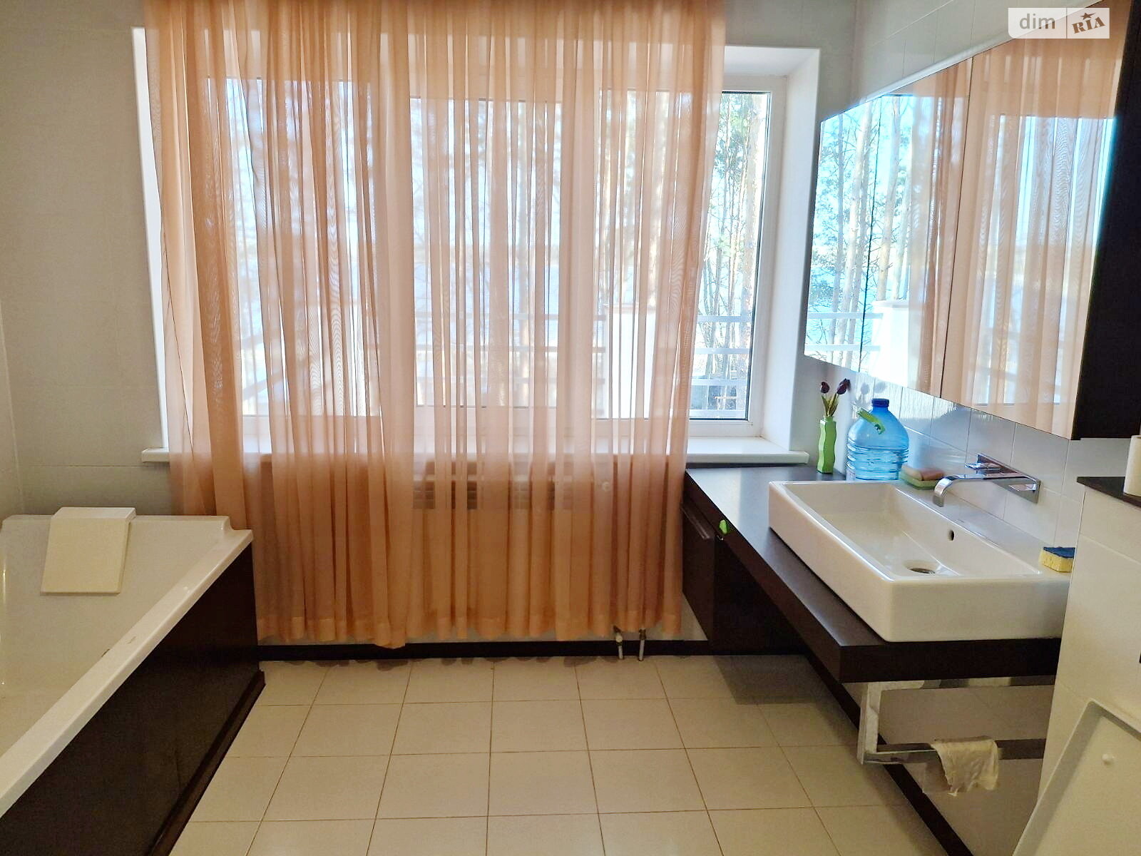 двухэтажный дом с ремонтом, 537.6 кв. м, кирпич. Продажа в Гавронщине фото 1 двухэтажный дом с ремонтом, 537.6 кв. м, кирпич. Продажа в Гавронщине фото 1
