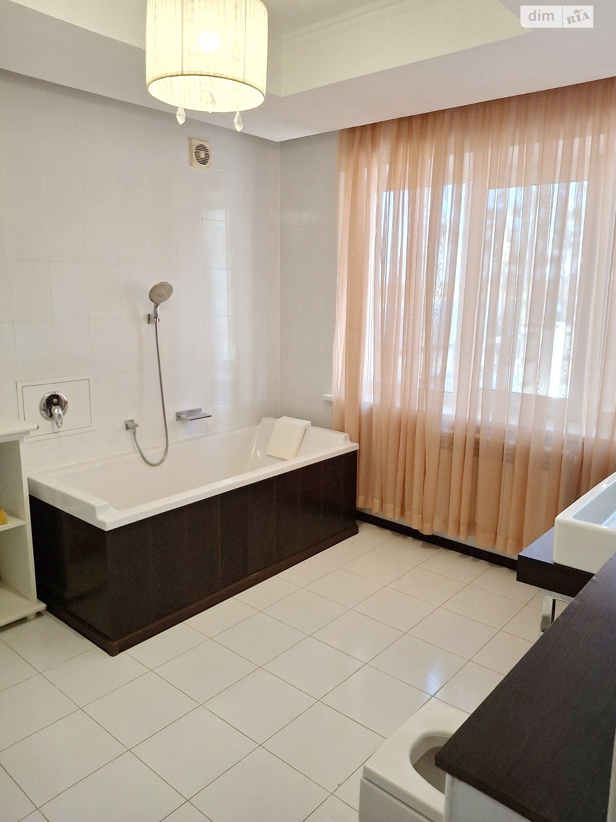 двухэтажный дом с ремонтом, 537.6 кв. м, кирпич. Продажа в Гавронщине фото 1 двухэтажный дом с ремонтом, 537.6 кв. м, кирпич. Продажа в Гавронщине фото 1