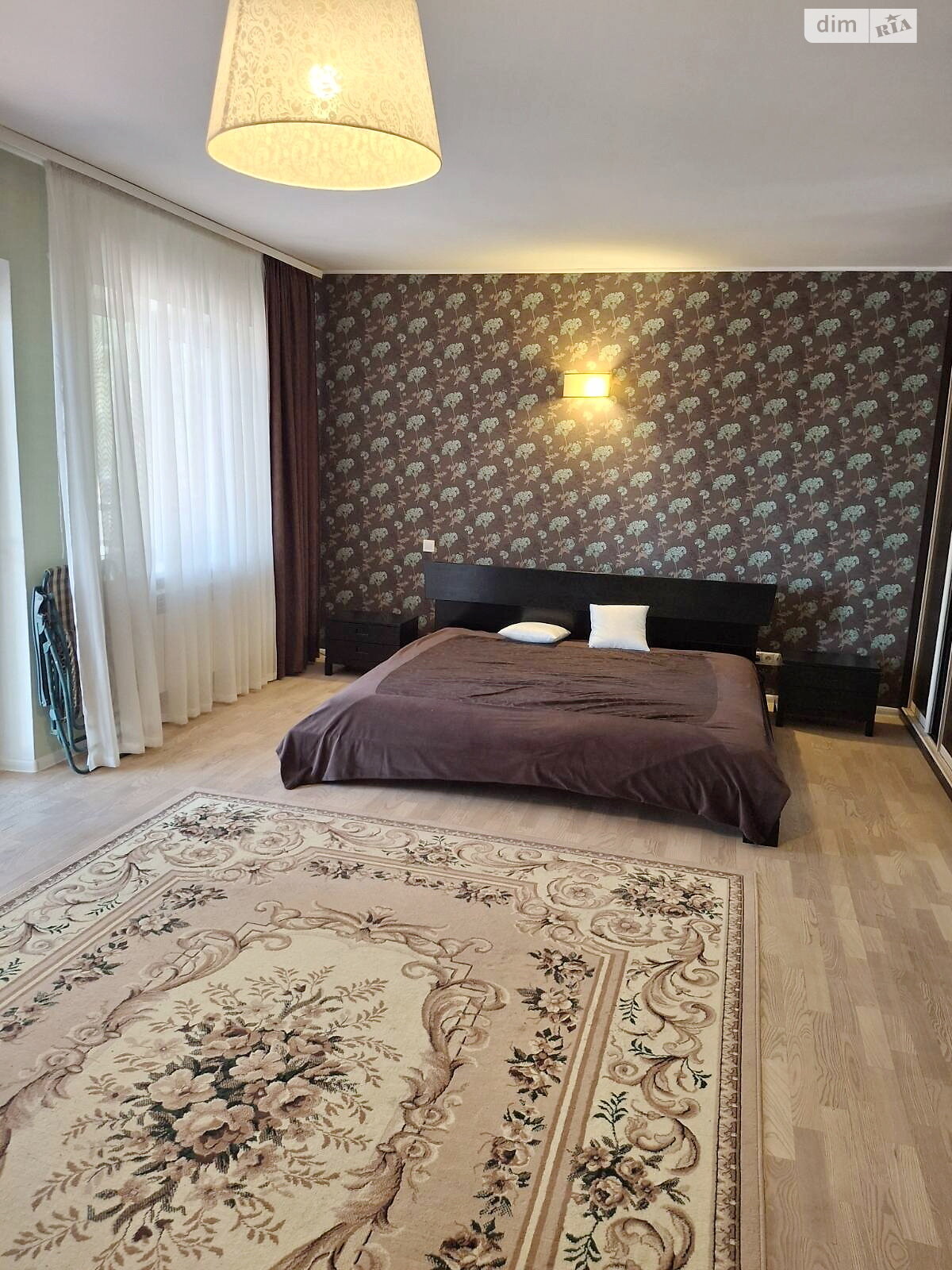 двухэтажный дом с ремонтом, 537.6 кв. м, кирпич. Продажа в Гавронщине фото 1 двухэтажный дом с ремонтом, 537.6 кв. м, кирпич. Продажа в Гавронщине фото 1