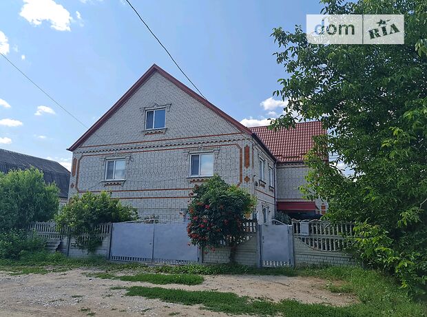 триповерховий будинок з підвалом, 300 кв. м, цегла. Продаж в Гайсині, район Гайсин фото 1 триповерховий будинок з підвалом, 300 кв. м, цегла. Продаж в Гайсині, район Гайсин фото 1