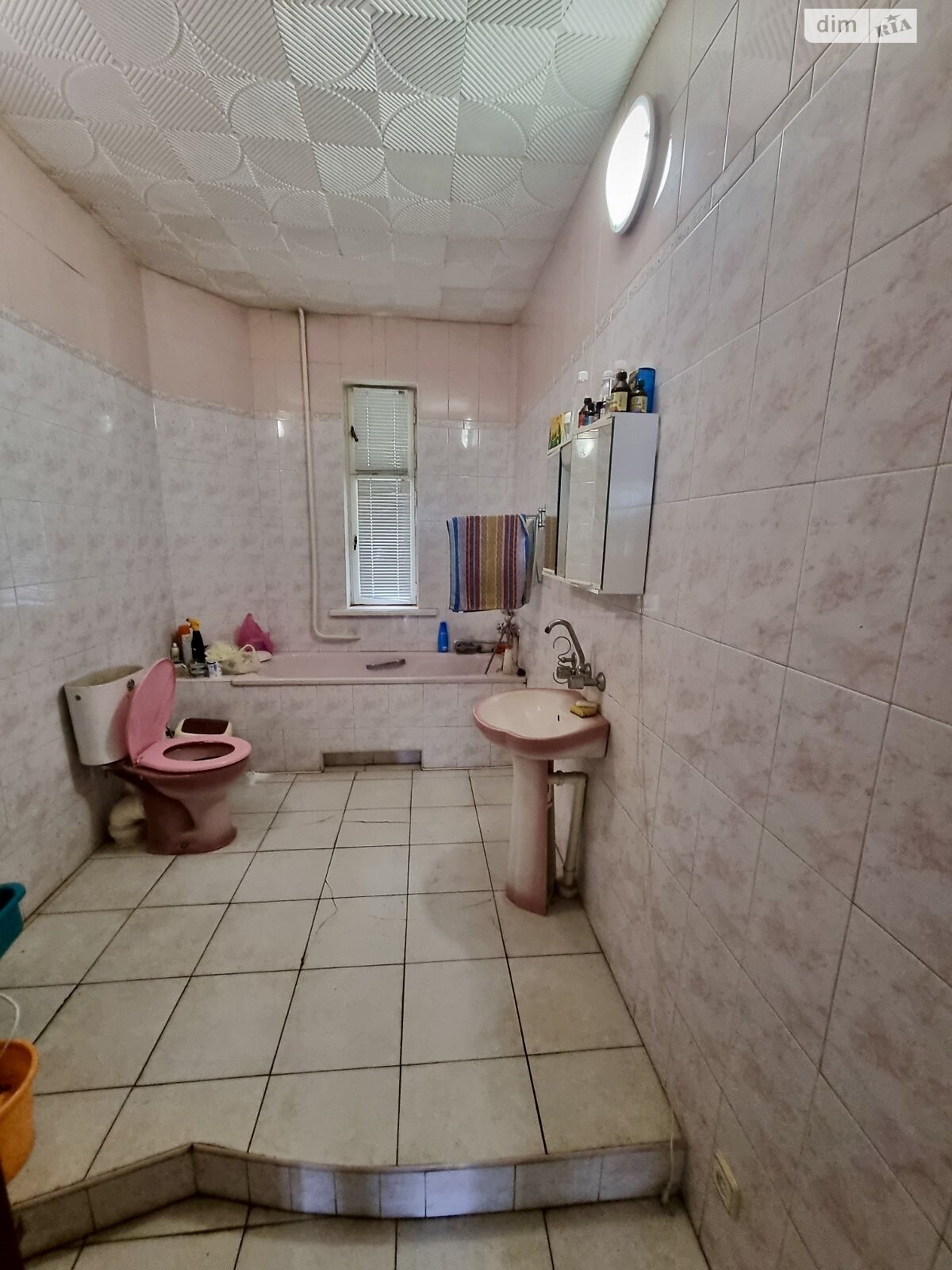 трехэтажный дом, 397.4 кв. м, кирпич. Продажа в Германовке фото 1