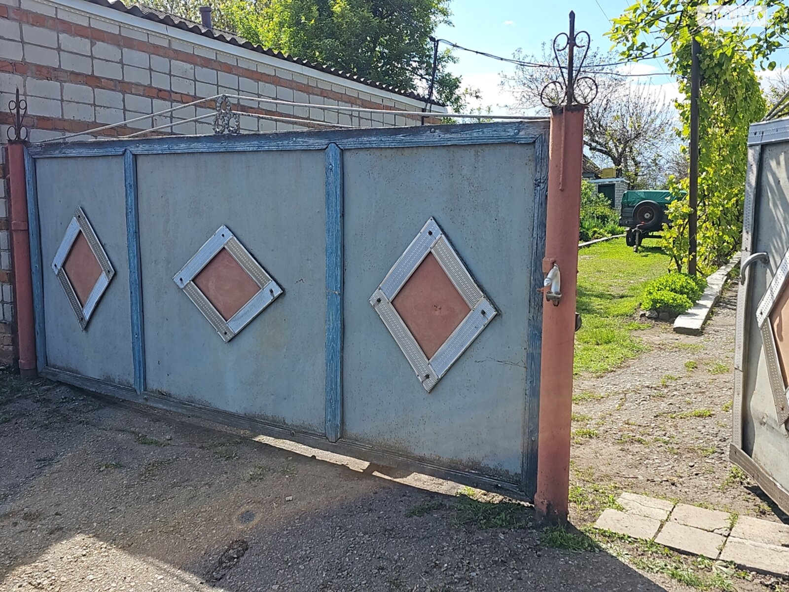 одноэтажный дом с верандой, 100 кв. м, кирпич. Продажа в Гланишове фото 1 одноэтажный дом с верандой, 100 кв. м, кирпич. Продажа в Гланишове фото 1