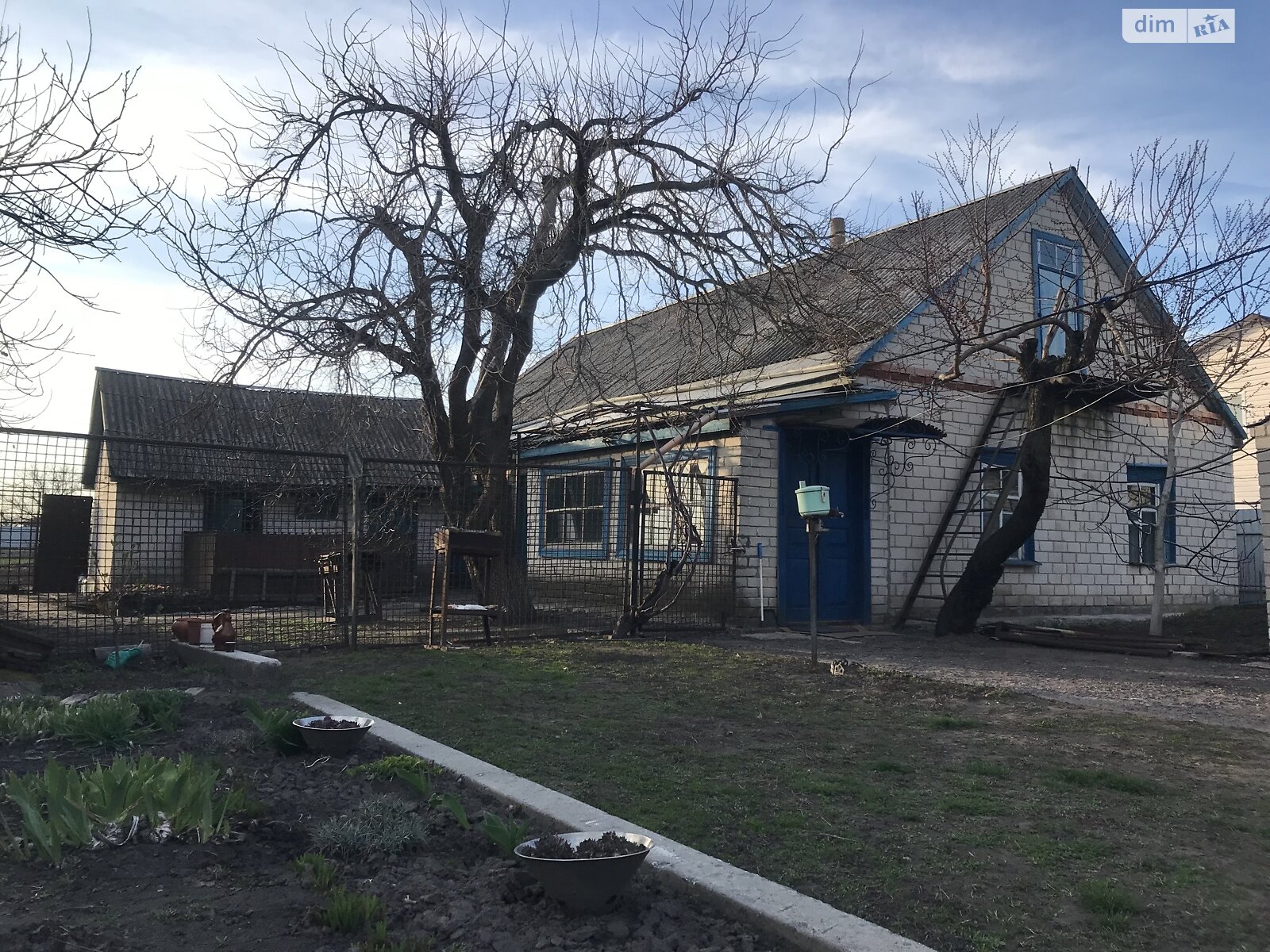 двоповерховий будинок з гаражем, 50 кв. м, дерево та цегла. Продаж у Гланишові фото 1 двоповерховий будинок з гаражем, 50 кв. м, дерево та цегла. Продаж у Гланишові фото 1