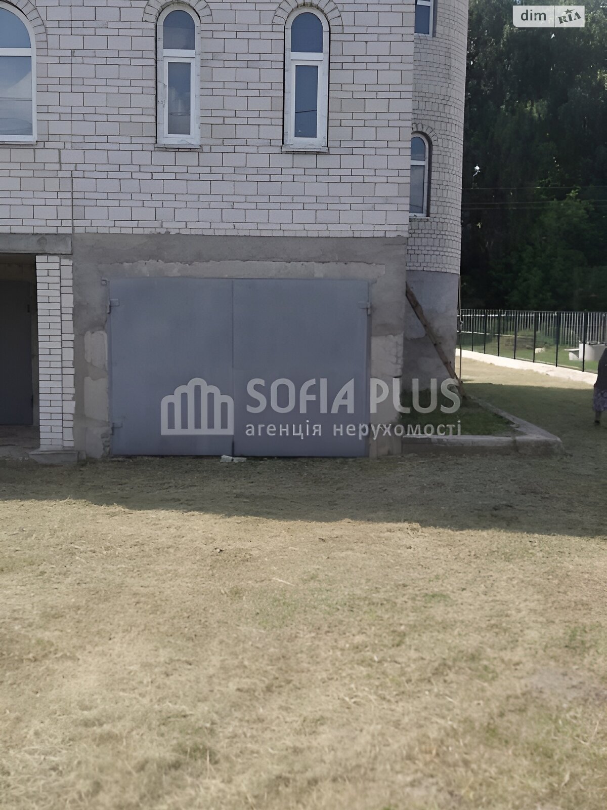 трехэтажный дом, 300 кв. м, кирпич. Продажа в Глевахе фото 1 трехэтажный дом, 300 кв. м, кирпич. Продажа в Глевахе фото 1
